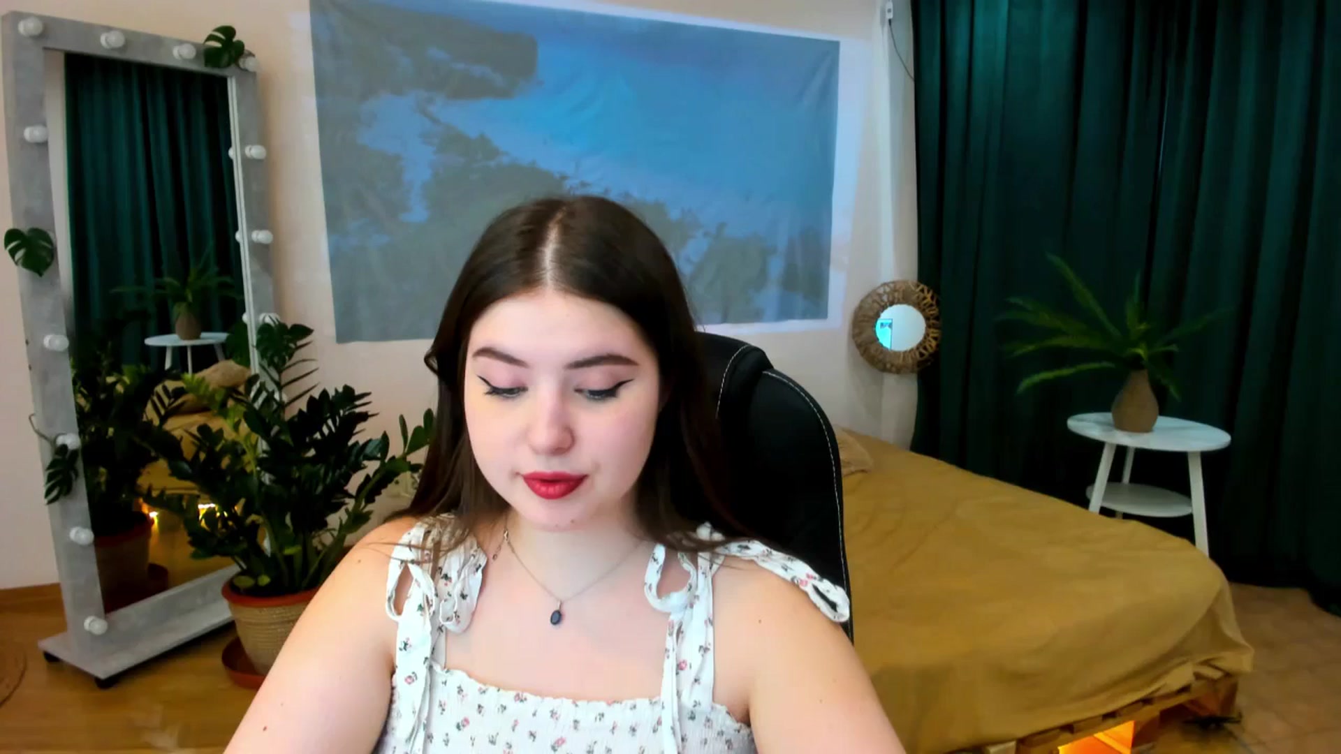 Gallery image thumbnail from AdmireMyEyes's myfreecams stream on, 04/24/2024, 09:46 image 1 of 20