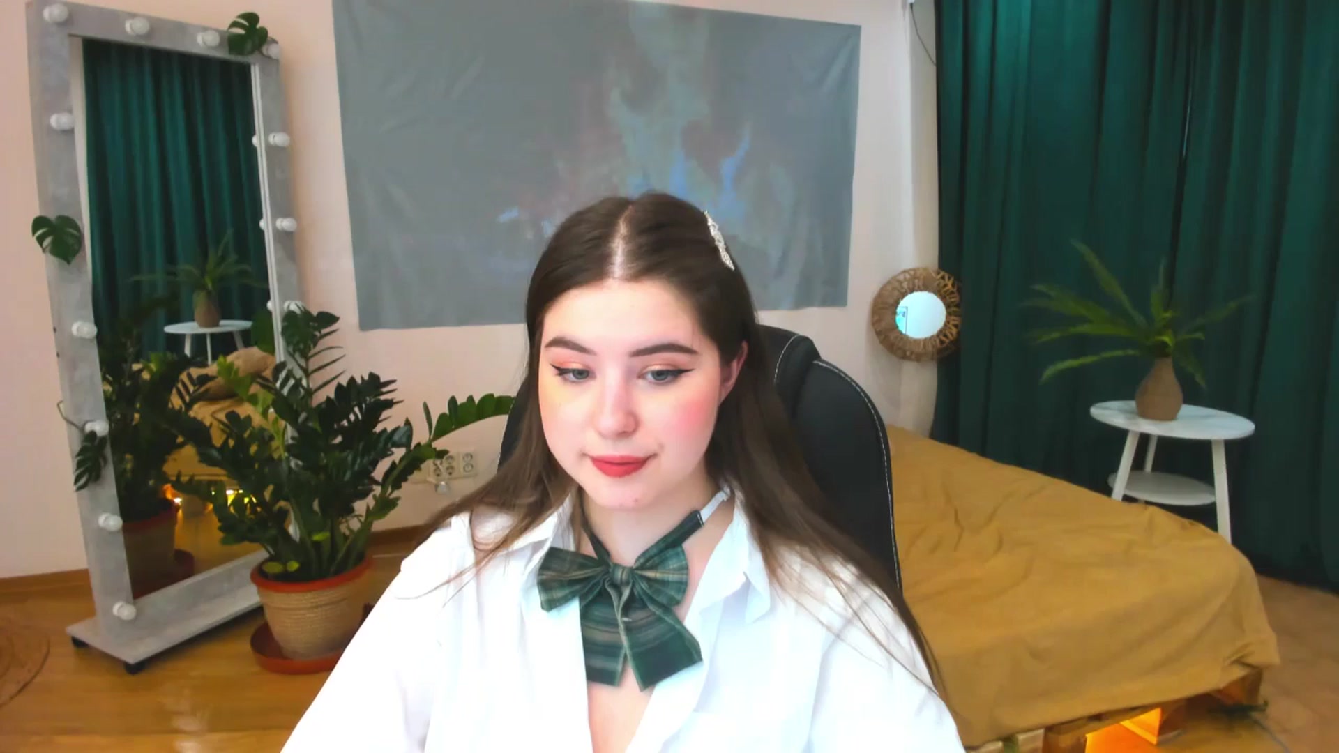 Gallery image thumbnail from AdmireMyEyes's myfreecams stream on, 04/25/2024, 14:46 image 15 of 20