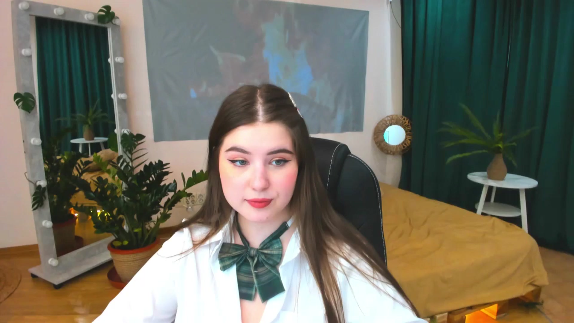 Gallery image thumbnail from AdmireMyEyes's myfreecams stream on, 04/25/2024, 14:46 image 13 of 20