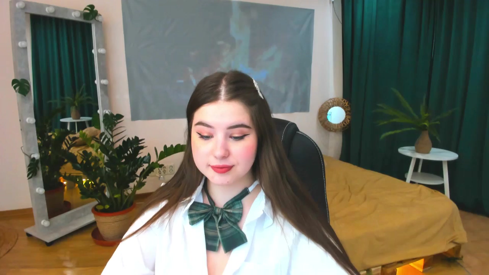 Gallery image thumbnail from AdmireMyEyes's myfreecams stream on, 04/25/2024, 14:46 image 19 of 20
