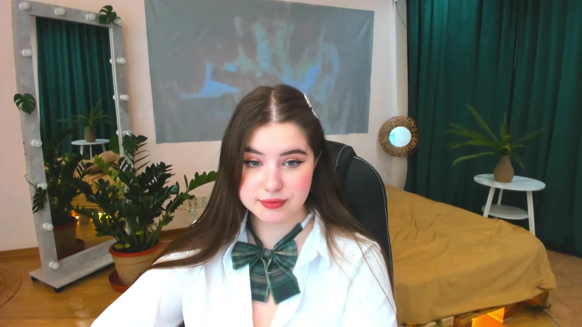 Gallery image thumbnail from AdmireMyEyes's myfreecams stream on, 04/25/2024, 14:46 image 17 of 20