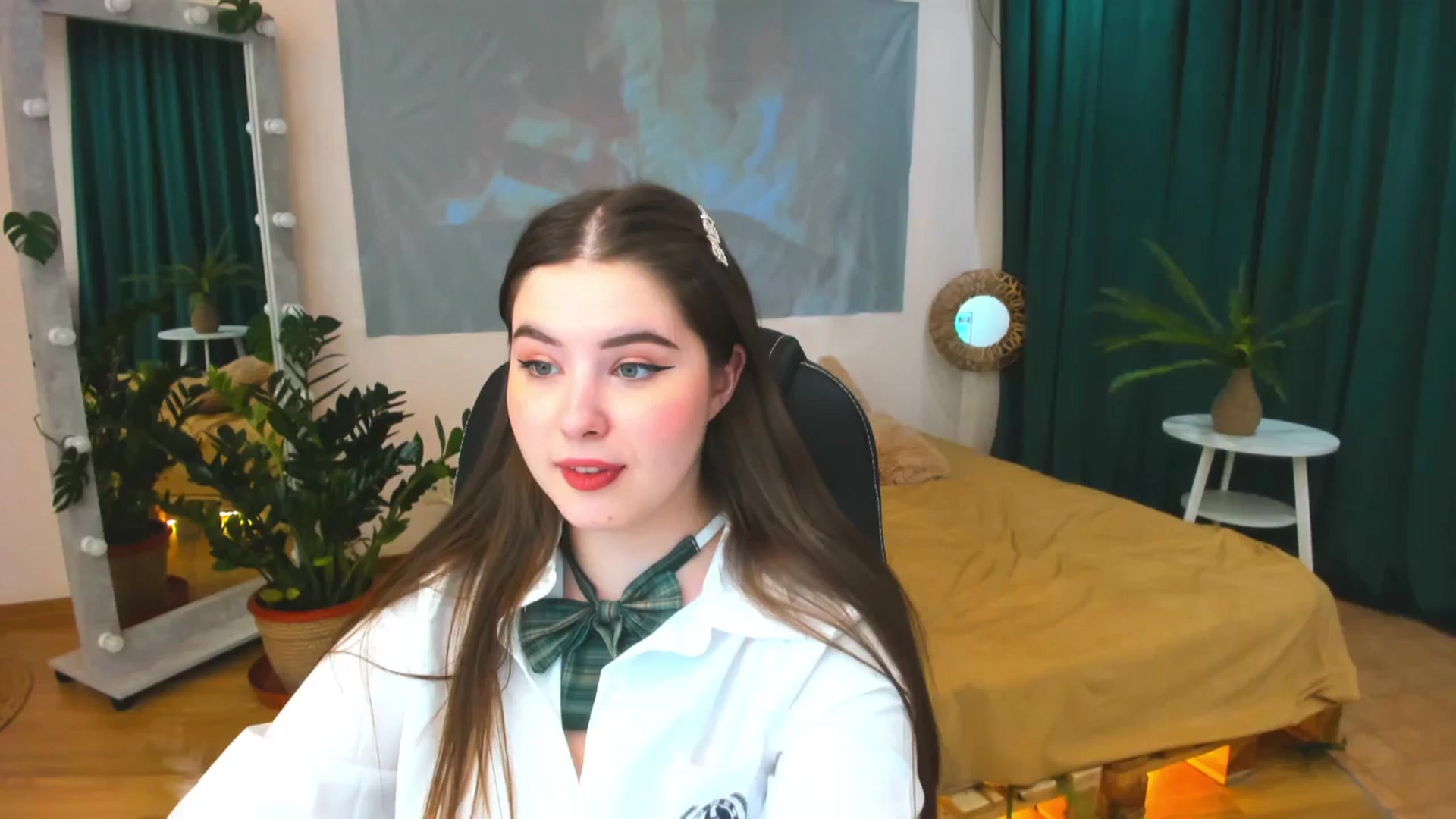Gallery image thumbnail from AdmireMyEyes's myfreecams stream on, 04/25/2024, 16:58 image 6 of 20