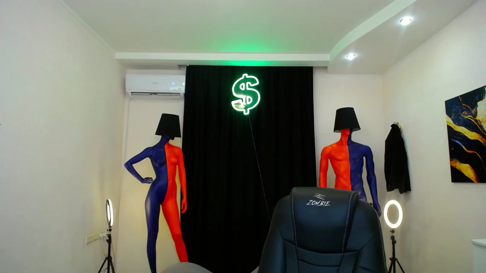Gallery image thumbnail from AdmireMyEyes's myfreecams stream on, 04/27/2024, 07:46 image 6 of 20