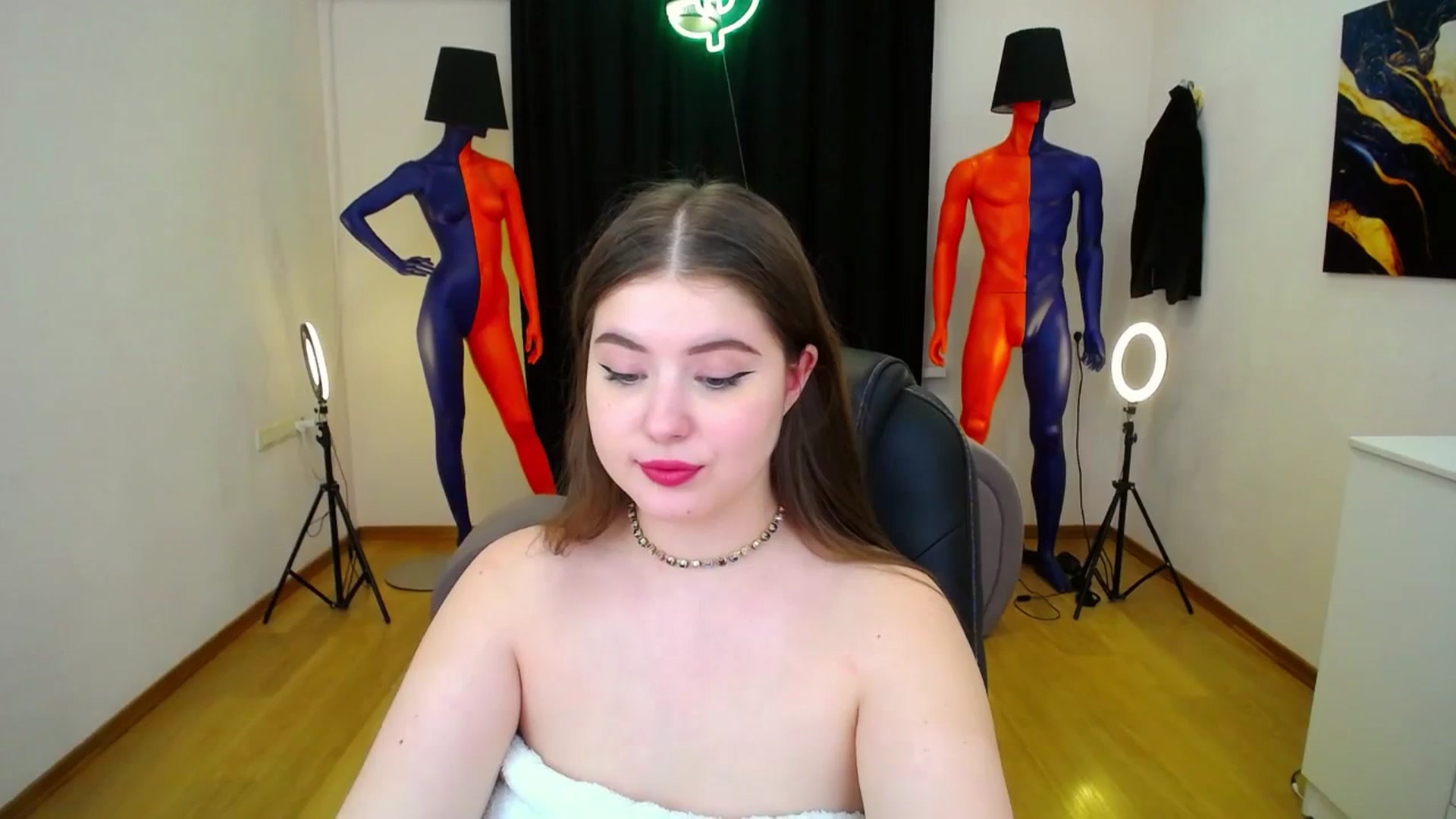 Gallery image thumbnail from AdmireMyEyes's myfreecams stream on, 04/27/2024, 09:49 image 7 of 20