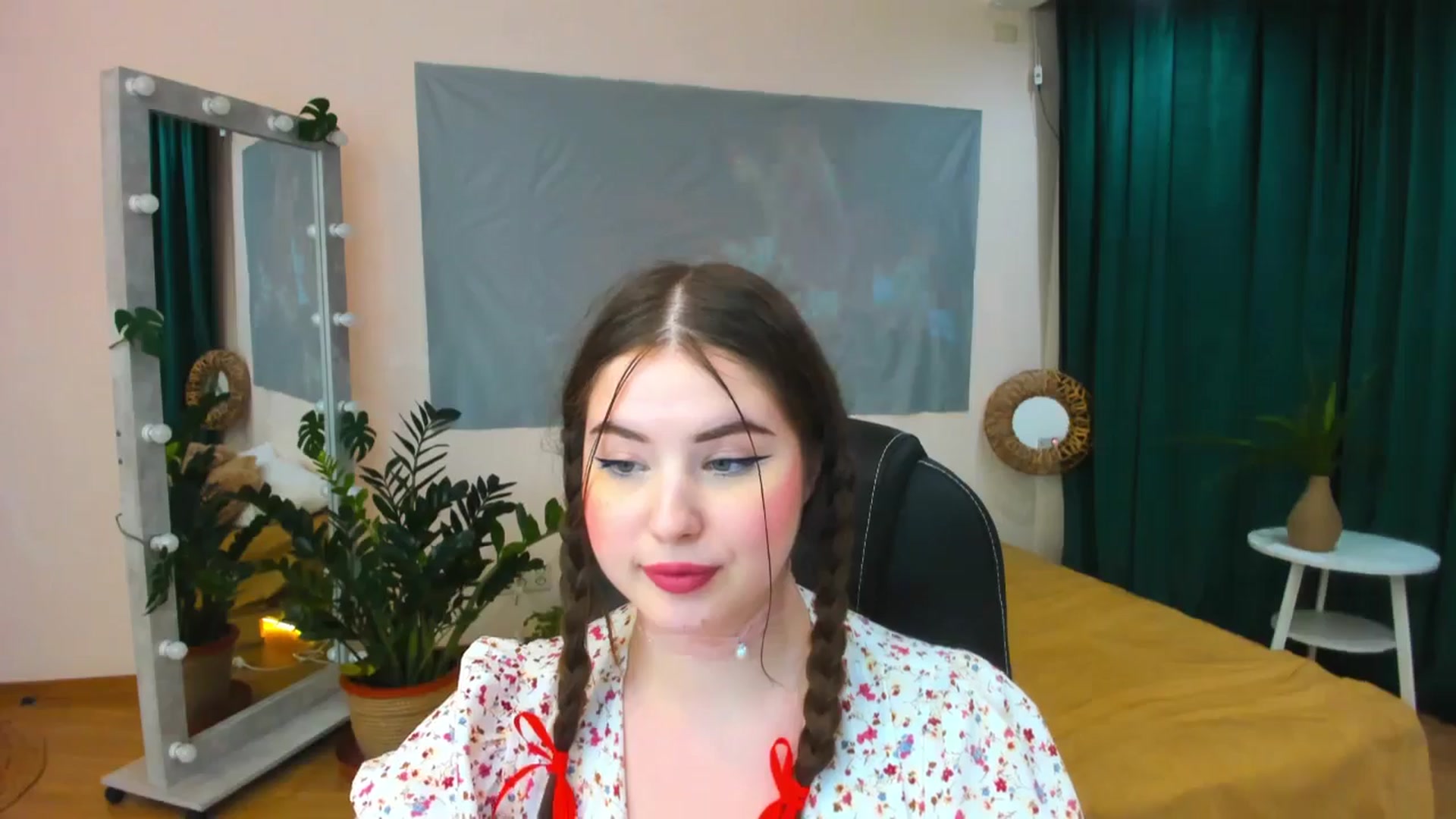 Gallery image thumbnail from AdmireMyEyes's myfreecams stream on, 04/30/2024, 01:11 image 14 of 20
