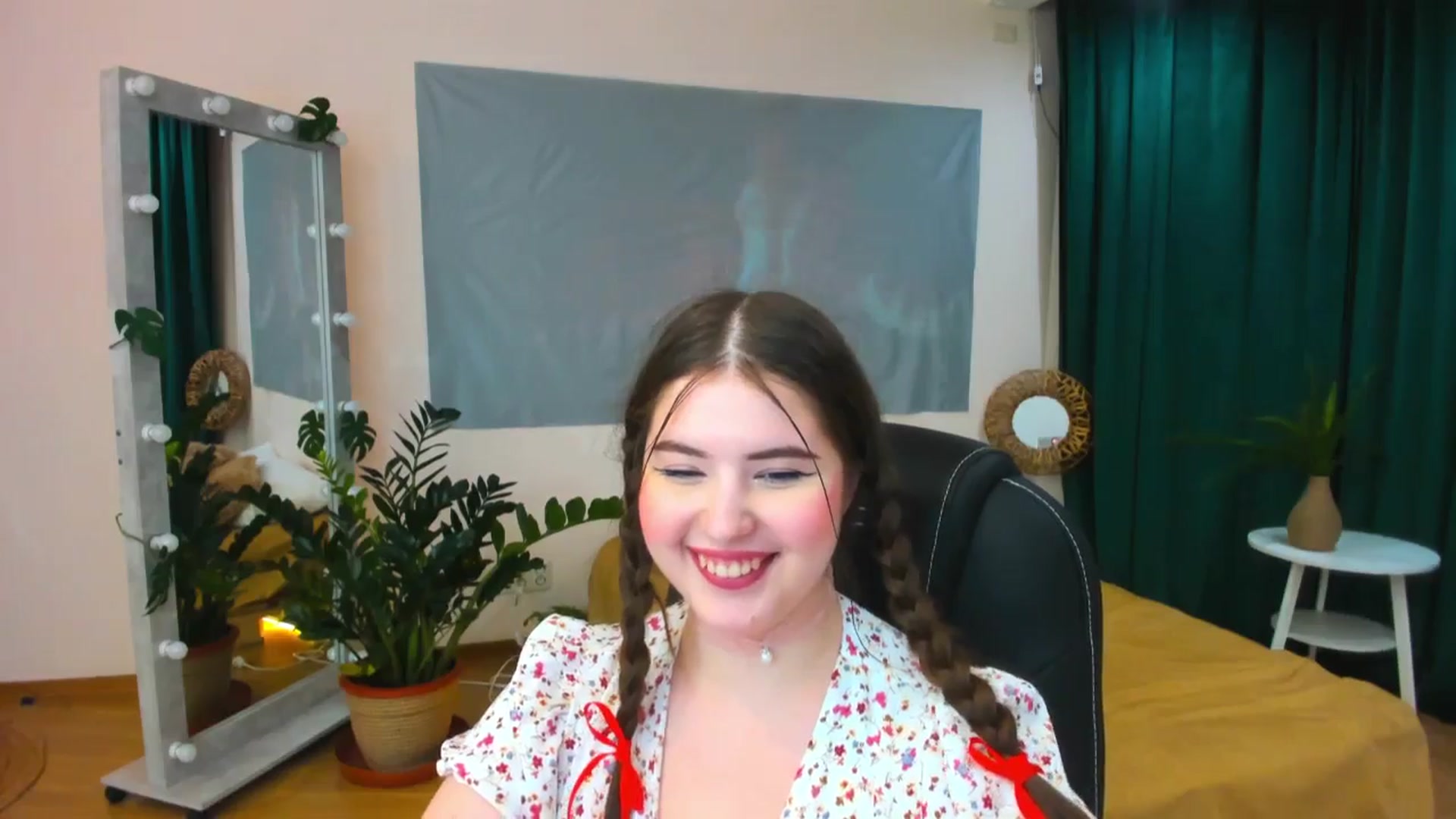 Gallery image thumbnail from AdmireMyEyes's myfreecams stream on, 04/30/2024, 01:11 image 16 of 20