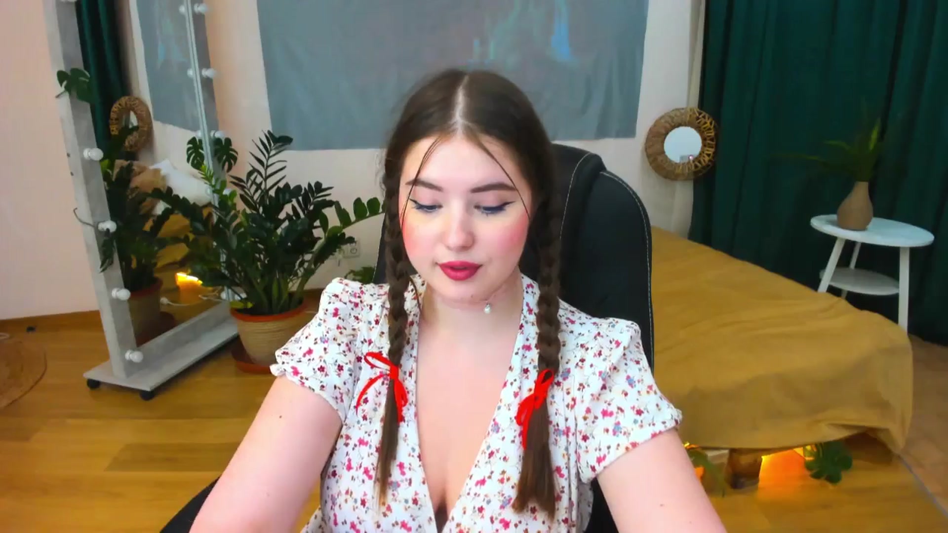 Gallery image thumbnail from AdmireMyEyes's myfreecams stream on, 04/30/2024, 01:11 image 3 of 20