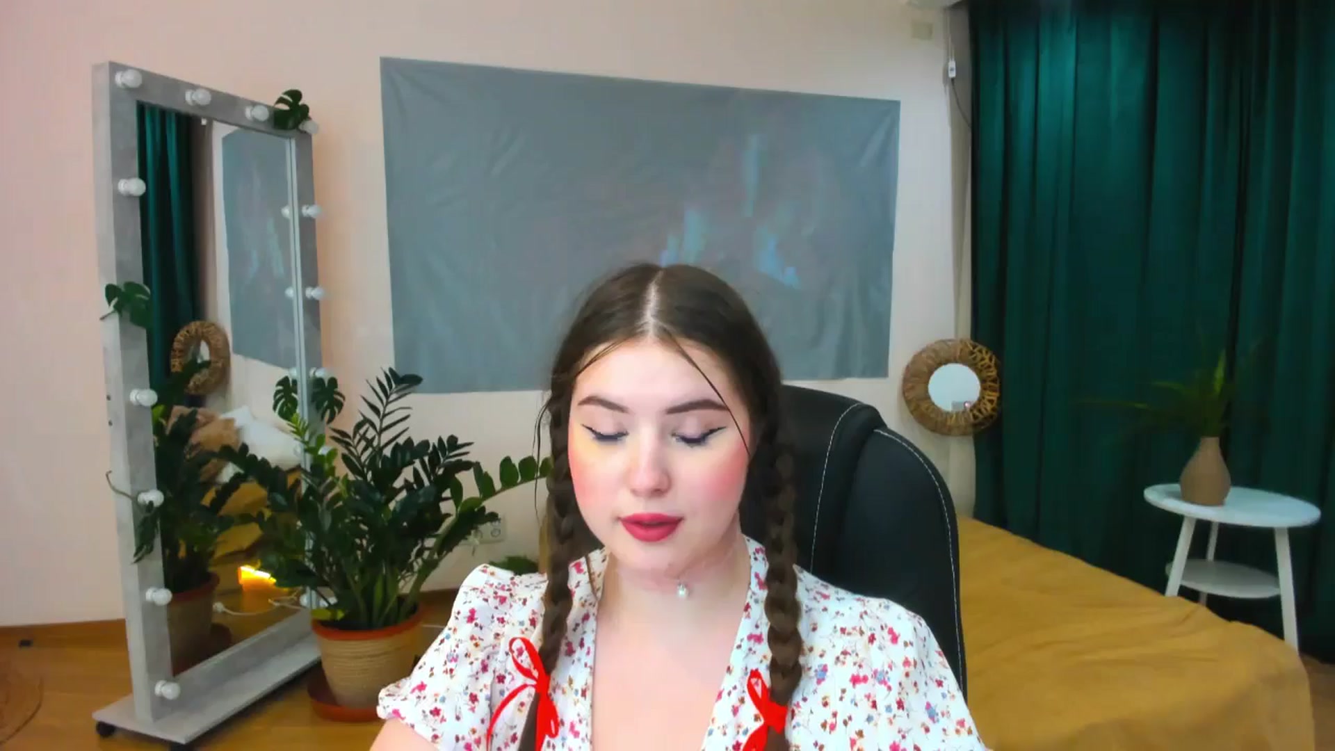 Gallery image thumbnail from AdmireMyEyes's myfreecams stream on, 04/30/2024, 01:11 image 15 of 20