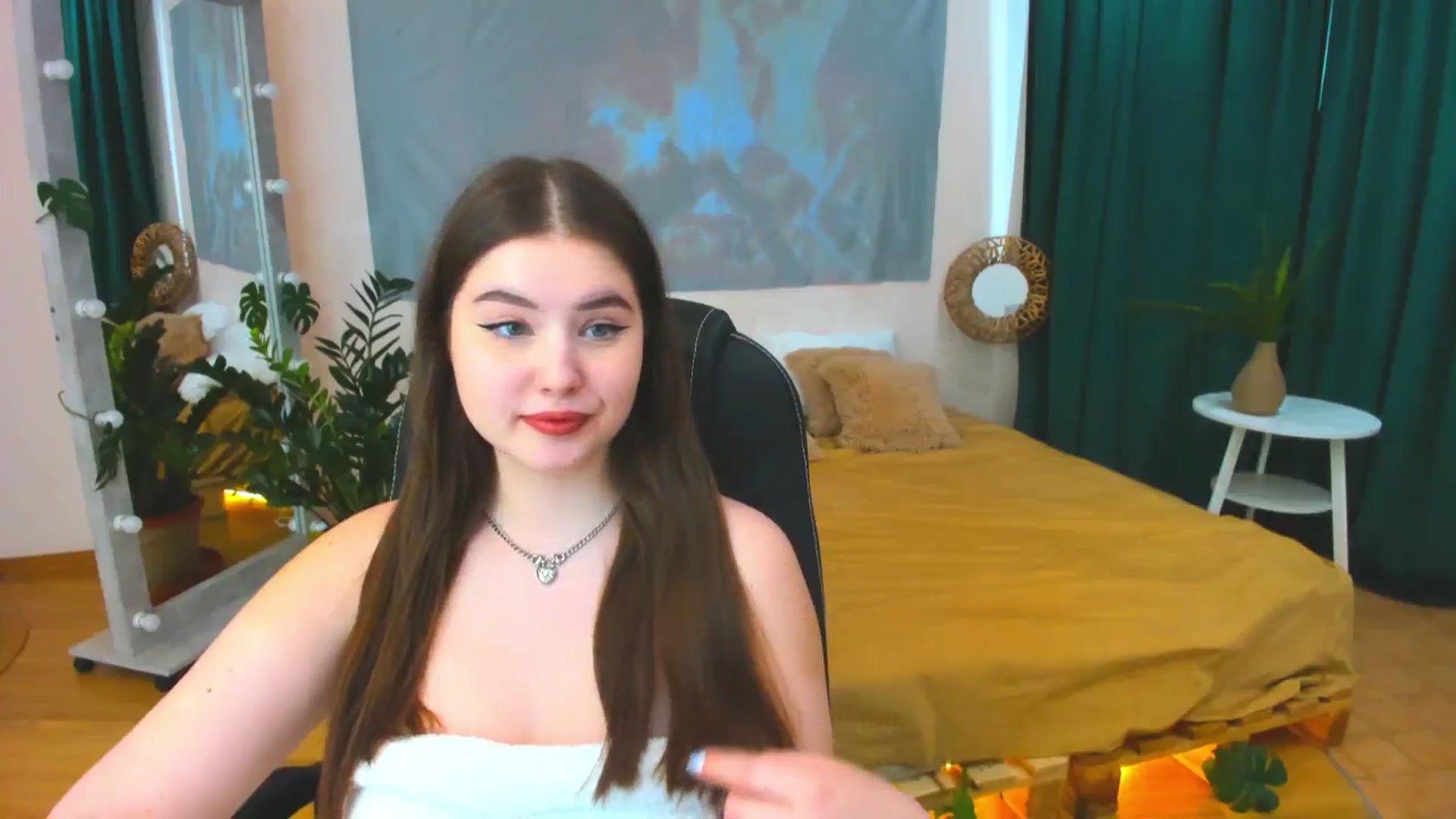 Gallery image thumbnail from AdmireMyEyes's myfreecams stream on, 05/03/2024, 07:45 image 20 of 20
