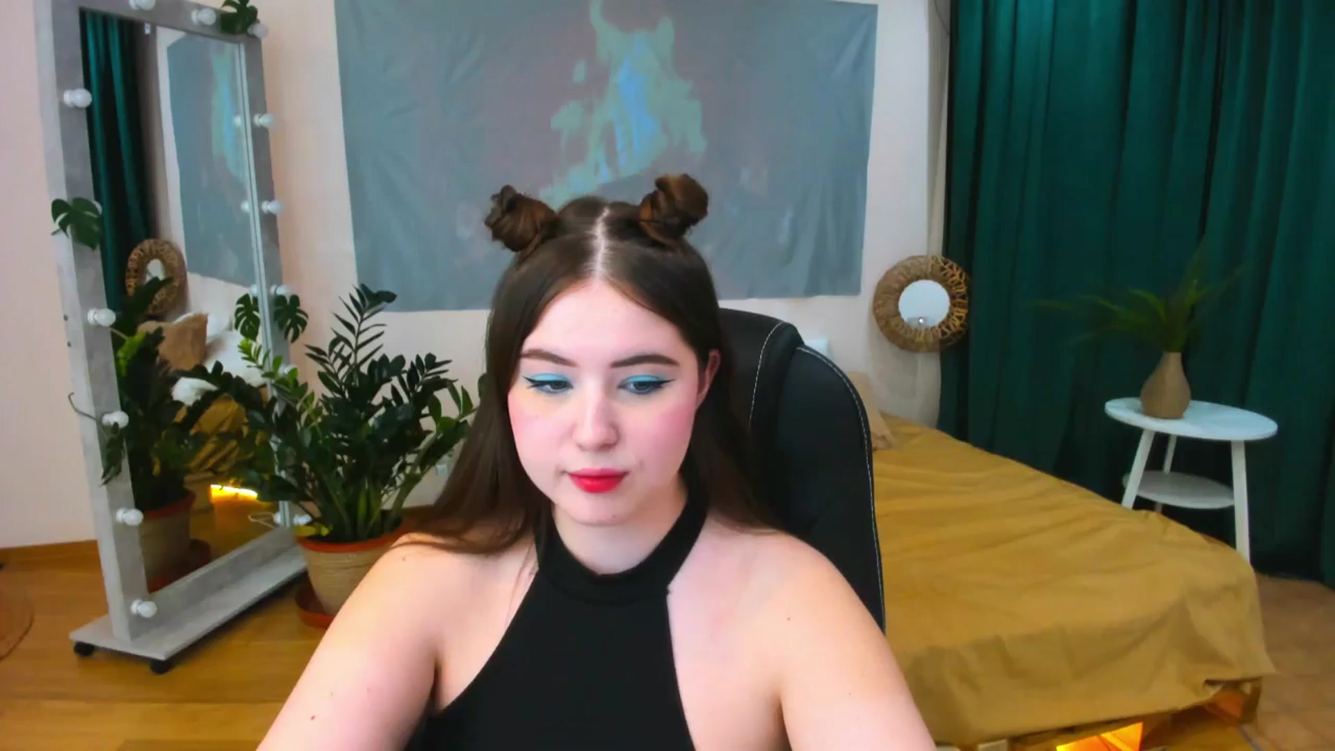 Gallery image thumbnail from AdmireMyEyes's myfreecams stream on, 05/06/2024, 19:19 image 7 of 20