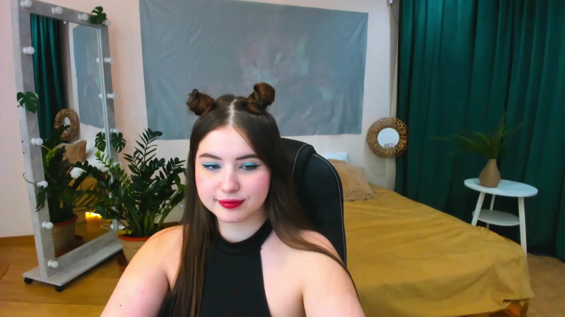 Gallery image thumbnail from AdmireMyEyes's myfreecams stream on, 05/07/2024, 24:55 image 10 of 20
