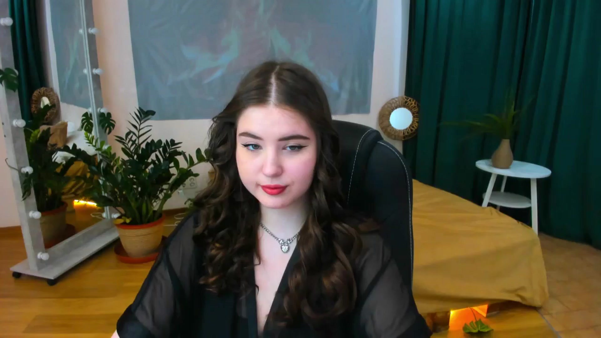 Gallery image thumbnail from AdmireMyEyes's myfreecams stream on, 05/09/2024, 09:48 image 1 of 20