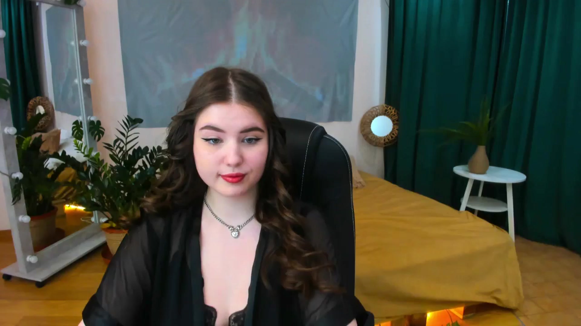 Gallery image thumbnail from AdmireMyEyes's myfreecams stream on, 05/09/2024, 09:48 image 11 of 20