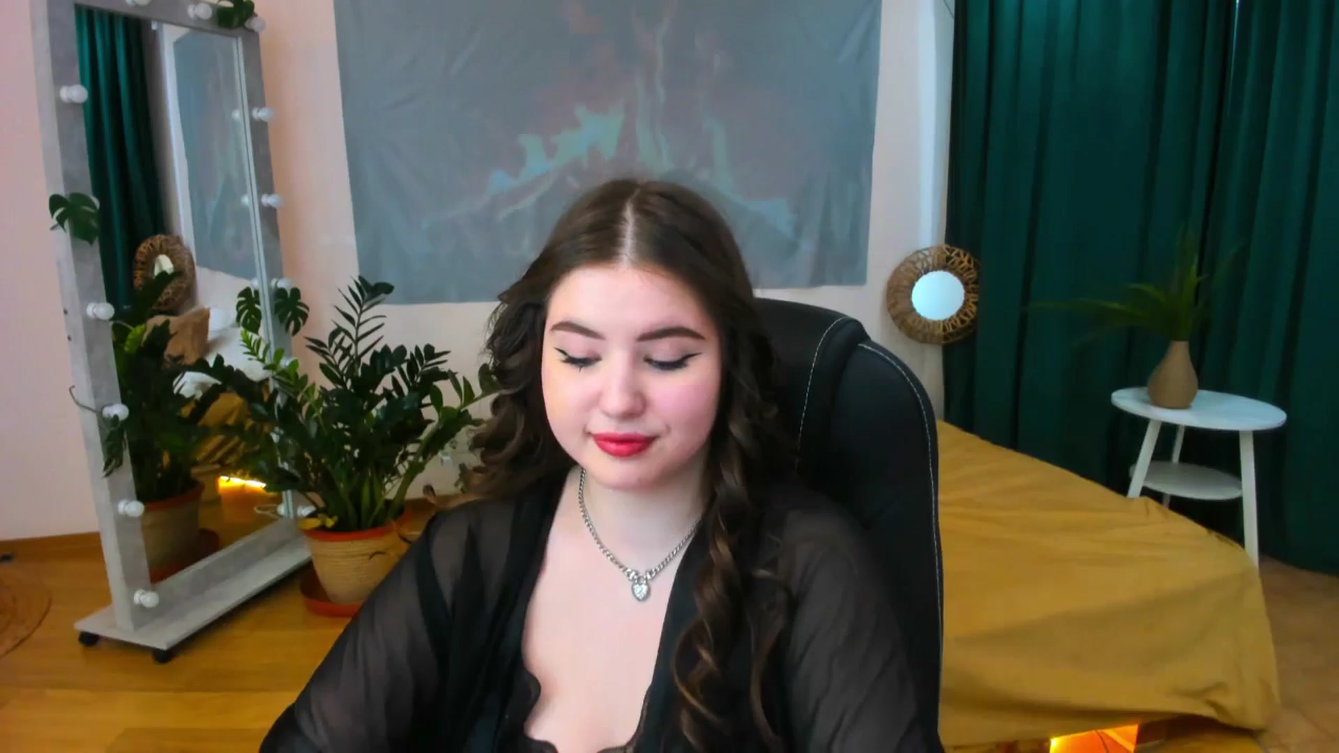 Gallery image thumbnail from AdmireMyEyes's myfreecams stream on, 05/09/2024, 09:48 image 17 of 20