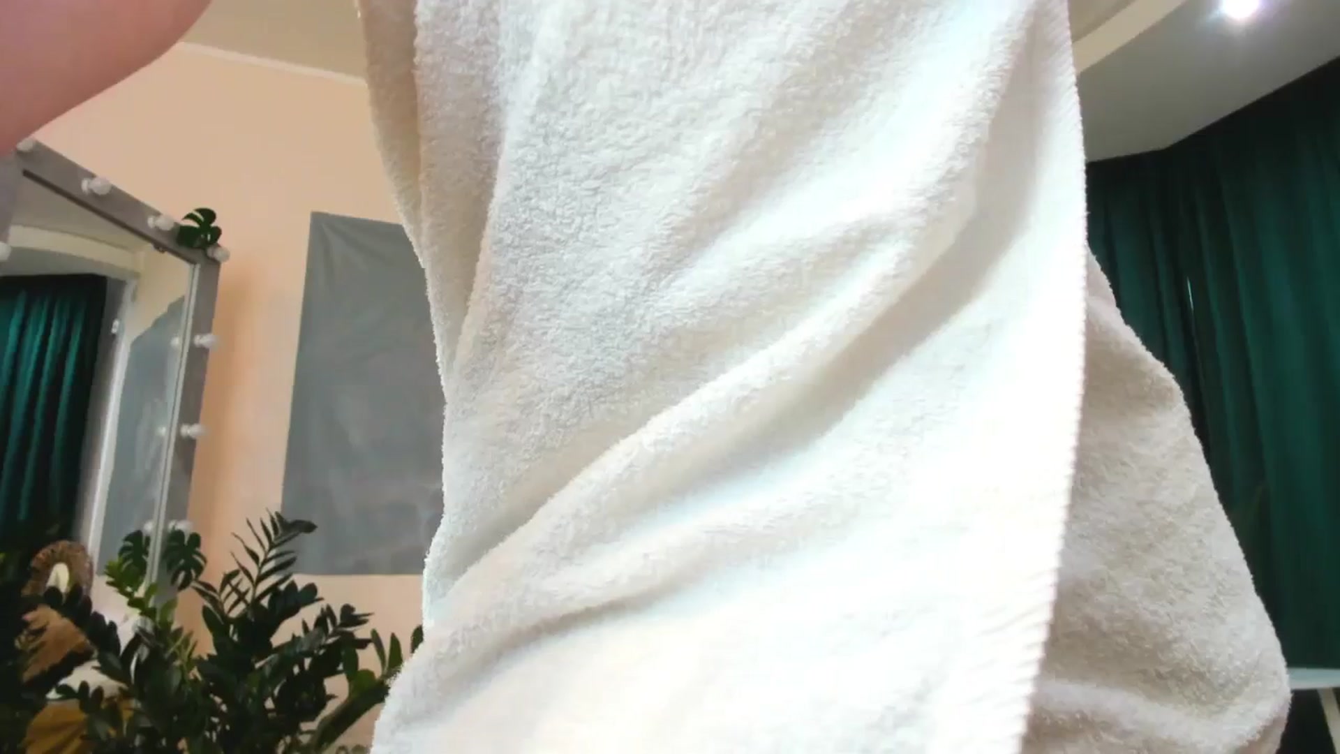 Gallery image thumbnail from AdmireMyEyes's myfreecams stream on, 05/14/2024, 09:14 image 10 of 20