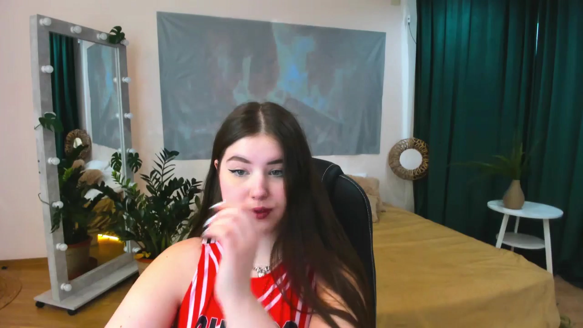 Gallery image thumbnail from AdmireMyEyes's myfreecams stream on, 05/14/2024, 09:36 image 2 of 20