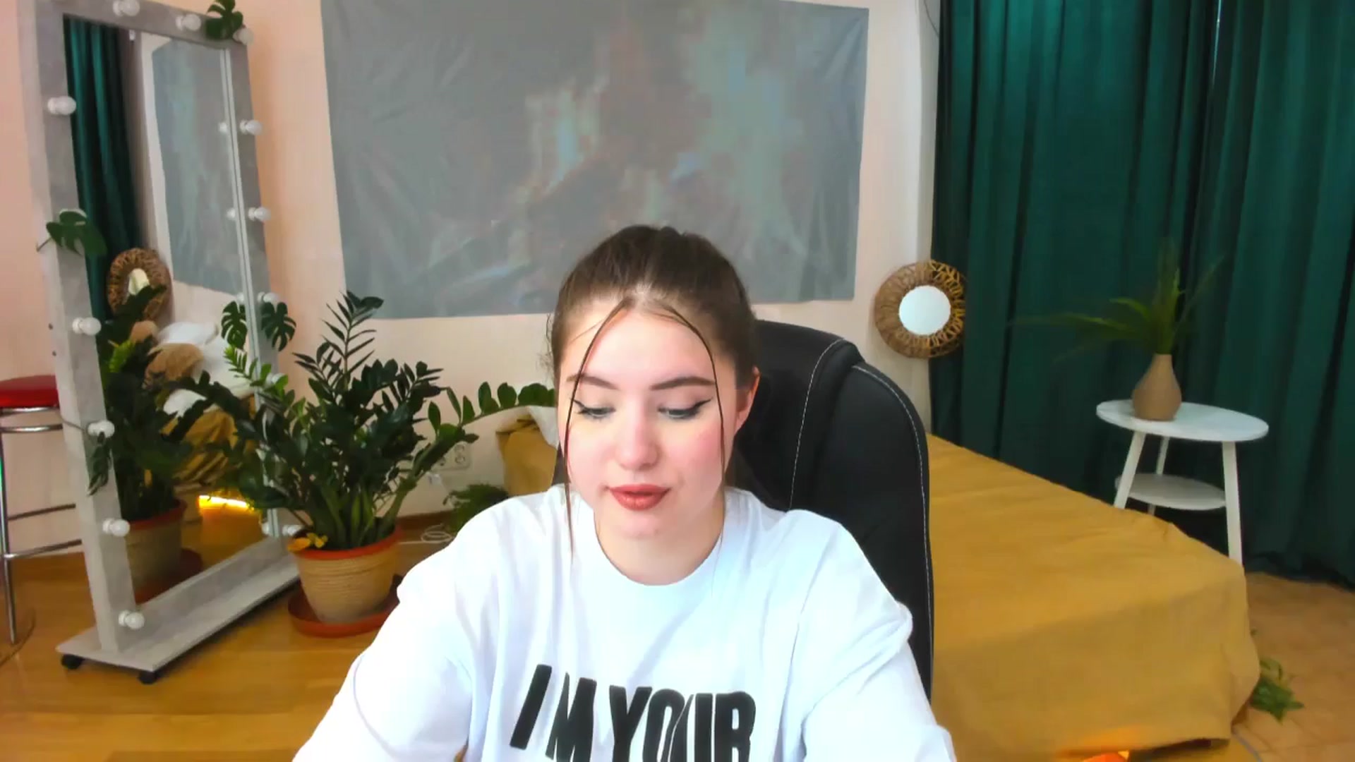 Gallery image thumbnail from AdmireMyEyes's myfreecams stream on, 05/15/2024, 09:47 image 20 of 20