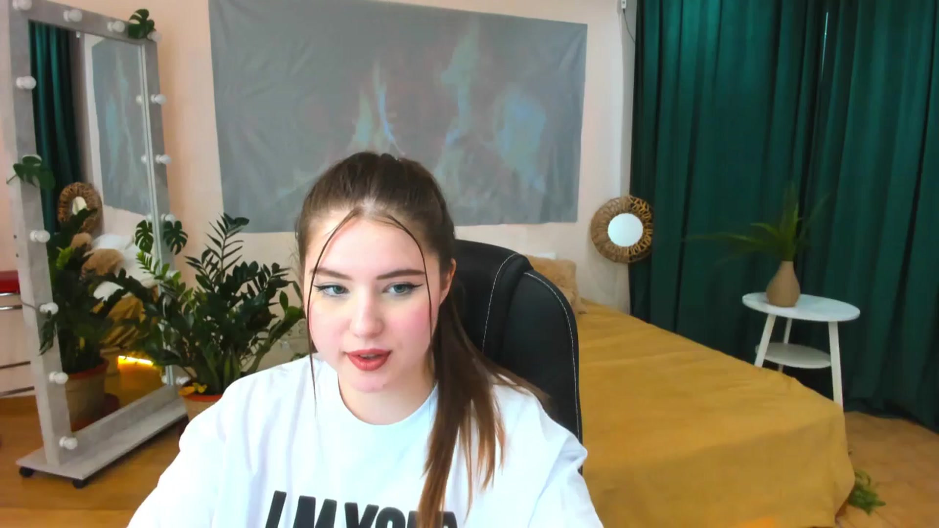 Gallery image thumbnail from AdmireMyEyes's myfreecams stream on, 05/15/2024, 09:47 image 4 of 20