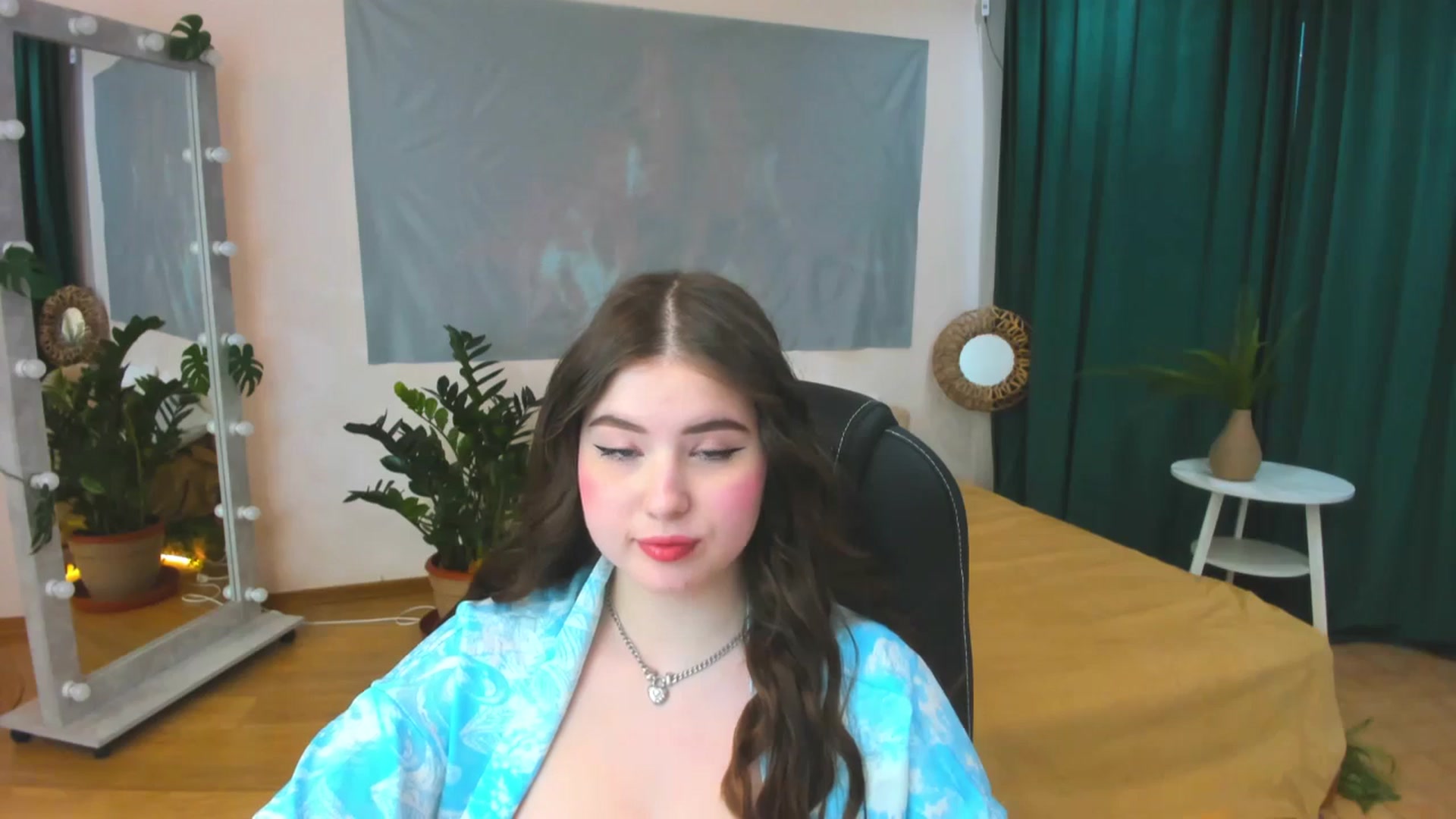 Gallery image thumbnail from AdmireMyEyes's myfreecams stream on, 05/16/2024, 07:46 image 14 of 20