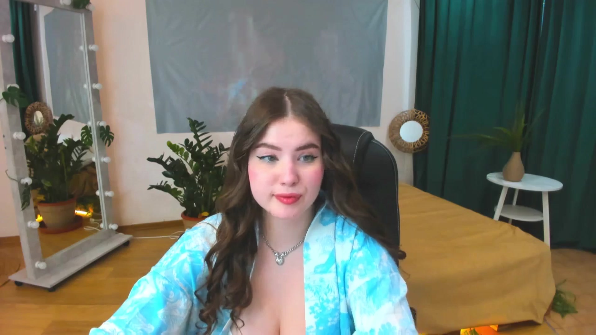 Gallery image thumbnail from AdmireMyEyes's myfreecams stream on, 05/16/2024, 09:25 image 16 of 20