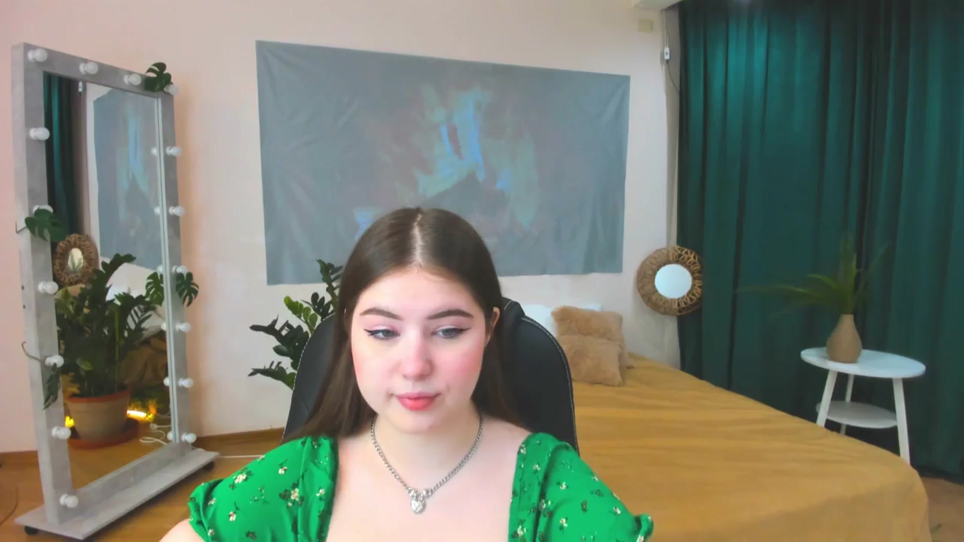 Gallery image thumbnail from AdmireMyEyes's myfreecams stream on, 05/17/2024, 18:45 image 2 of 20