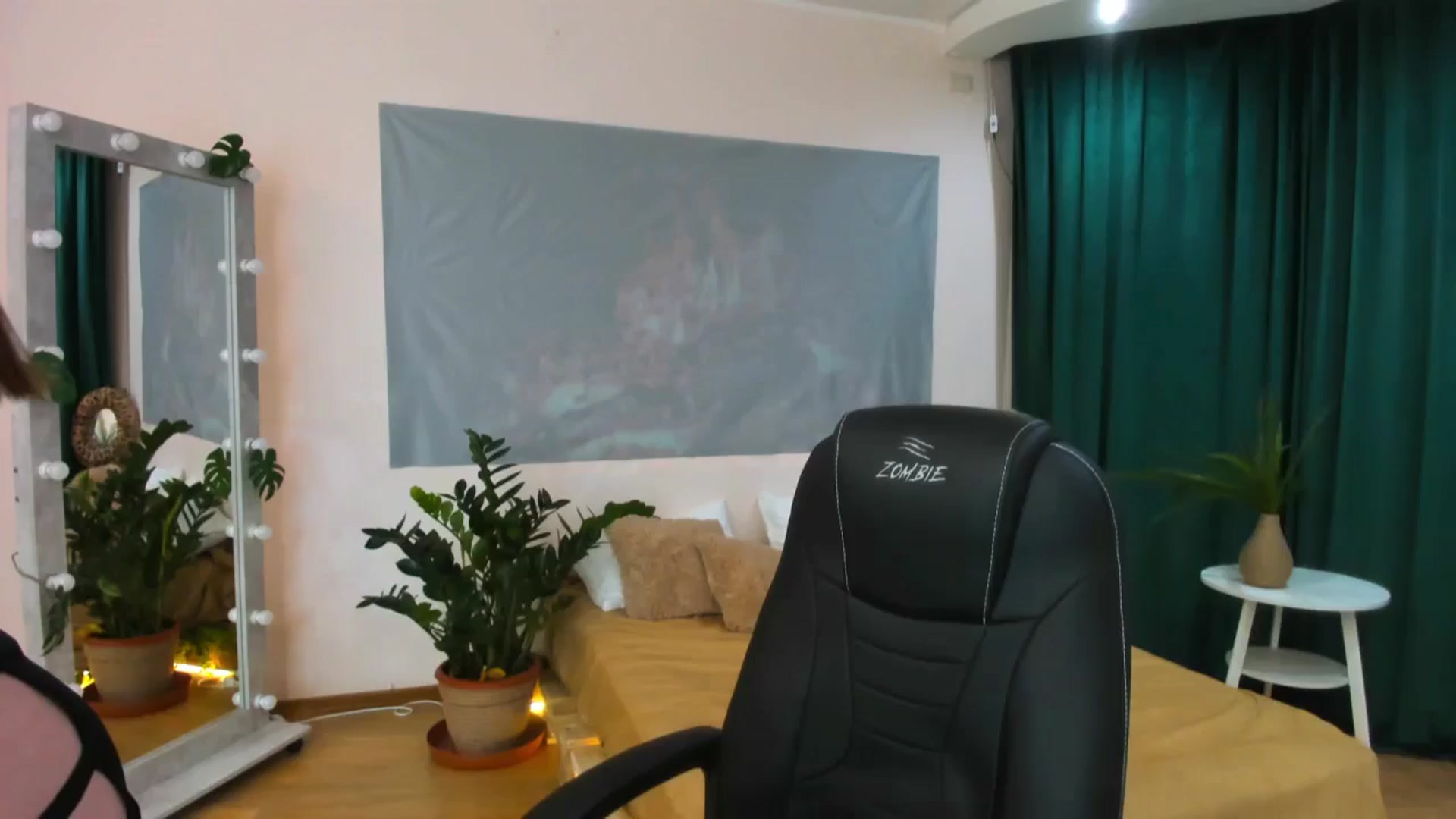 Gallery image thumbnail from AdmireMyEyes's myfreecams stream on, 05/18/2024, 20:24 image 1 of 20