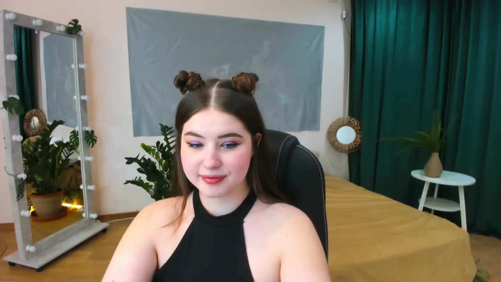 Gallery image thumbnail from AdmireMyEyes's myfreecams stream on, 05/18/2024, 20:24 image 11 of 20