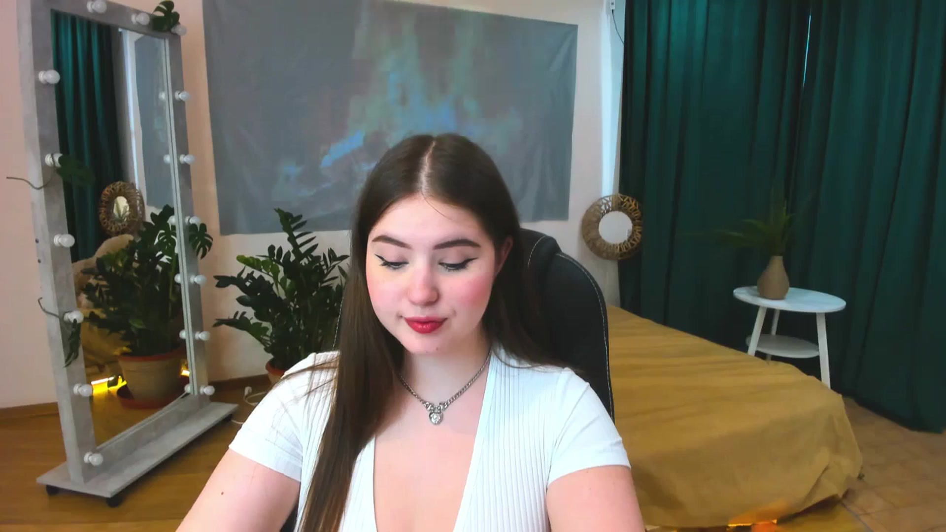 Gallery image thumbnail from AdmireMyEyes's myfreecams stream on, 05/21/2024, 07:51 image 2 of 20