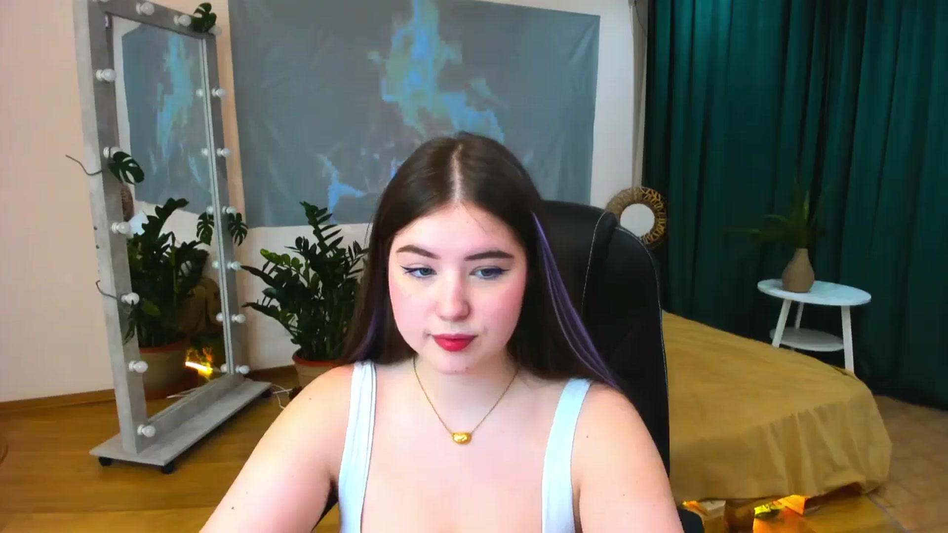 Gallery image thumbnail from AdmireMyEyes's myfreecams stream on, 05/24/2024, 19:00 image 14 of 20