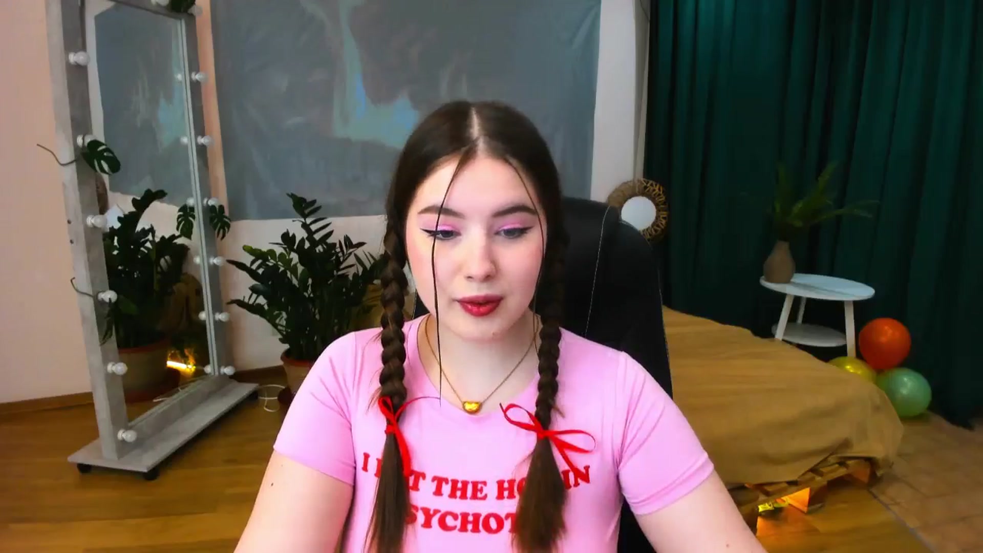 Gallery image thumbnail from AdmireMyEyes's myfreecams stream on, 05/25/2024, 19:09 image 12 of 20