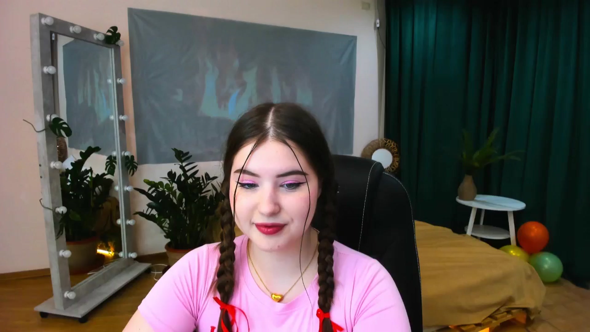 Gallery image thumbnail from AdmireMyEyes's myfreecams stream on, 05/25/2024, 20:35 image 9 of 20