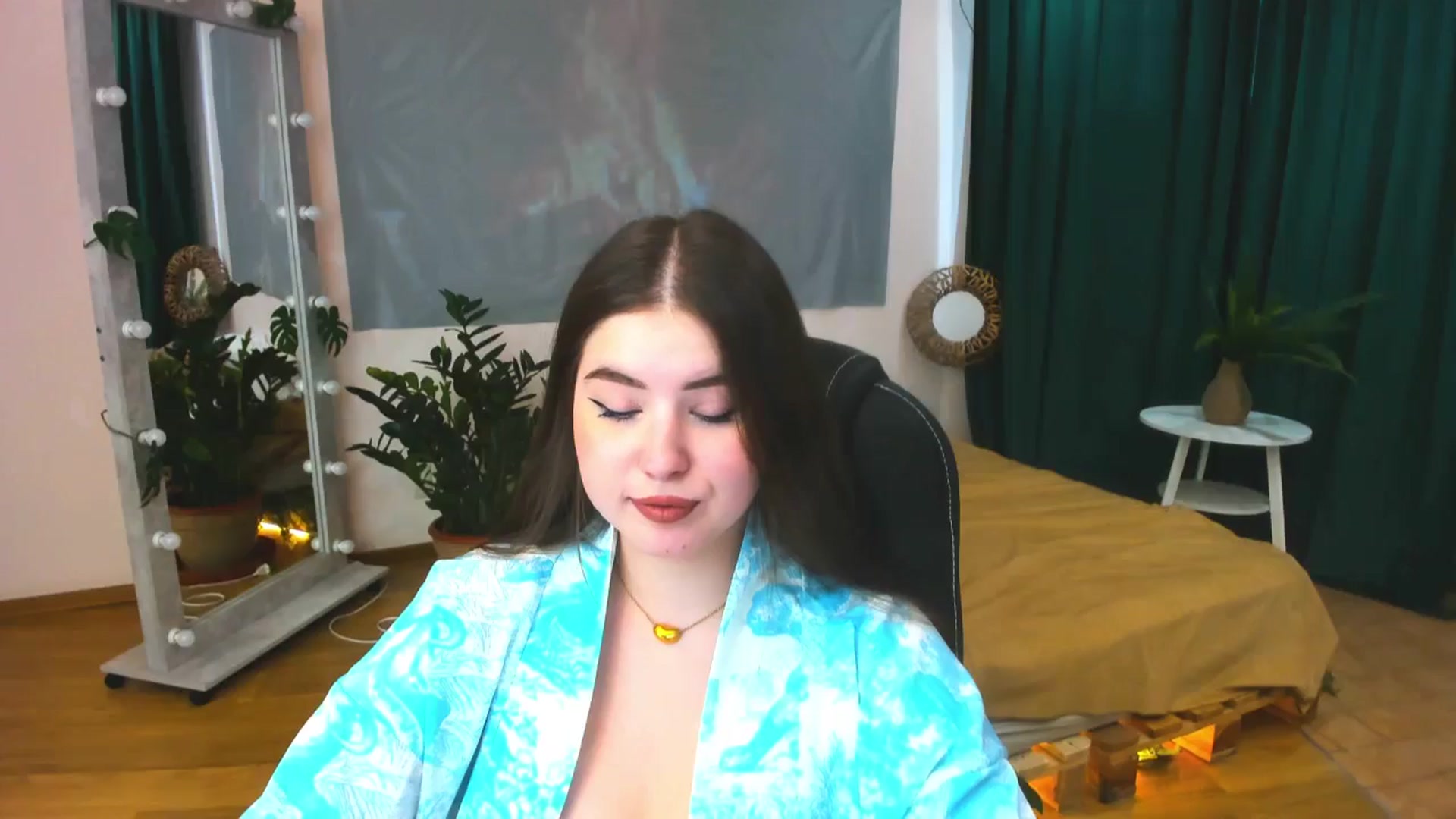 Gallery image thumbnail from AdmireMyEyes's myfreecams stream on, 05/27/2024, 07:47 image 10 of 20