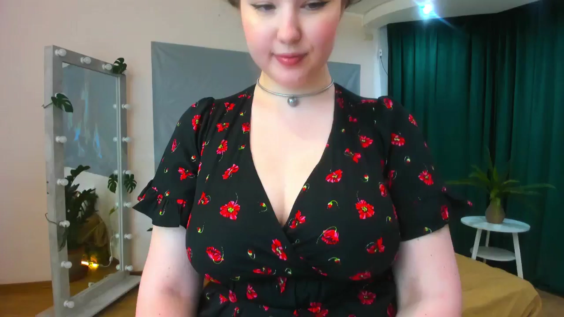 Gallery image thumbnail from AdmireMyEyes's myfreecams stream on, 06/04/2024, 06:44 image 19 of 20