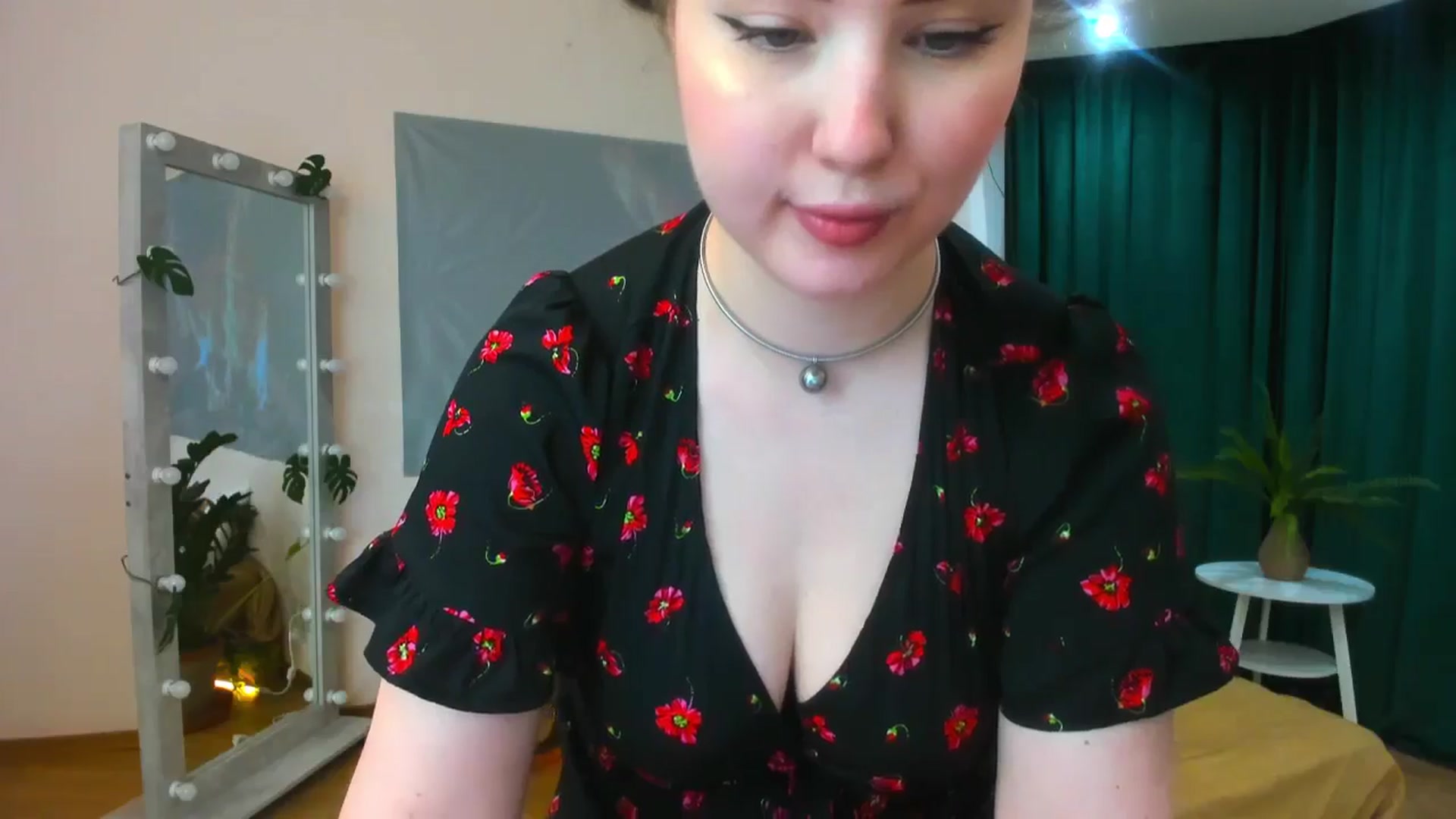 Gallery image thumbnail from AdmireMyEyes's myfreecams stream on, 06/04/2024, 06:44 image 12 of 20
