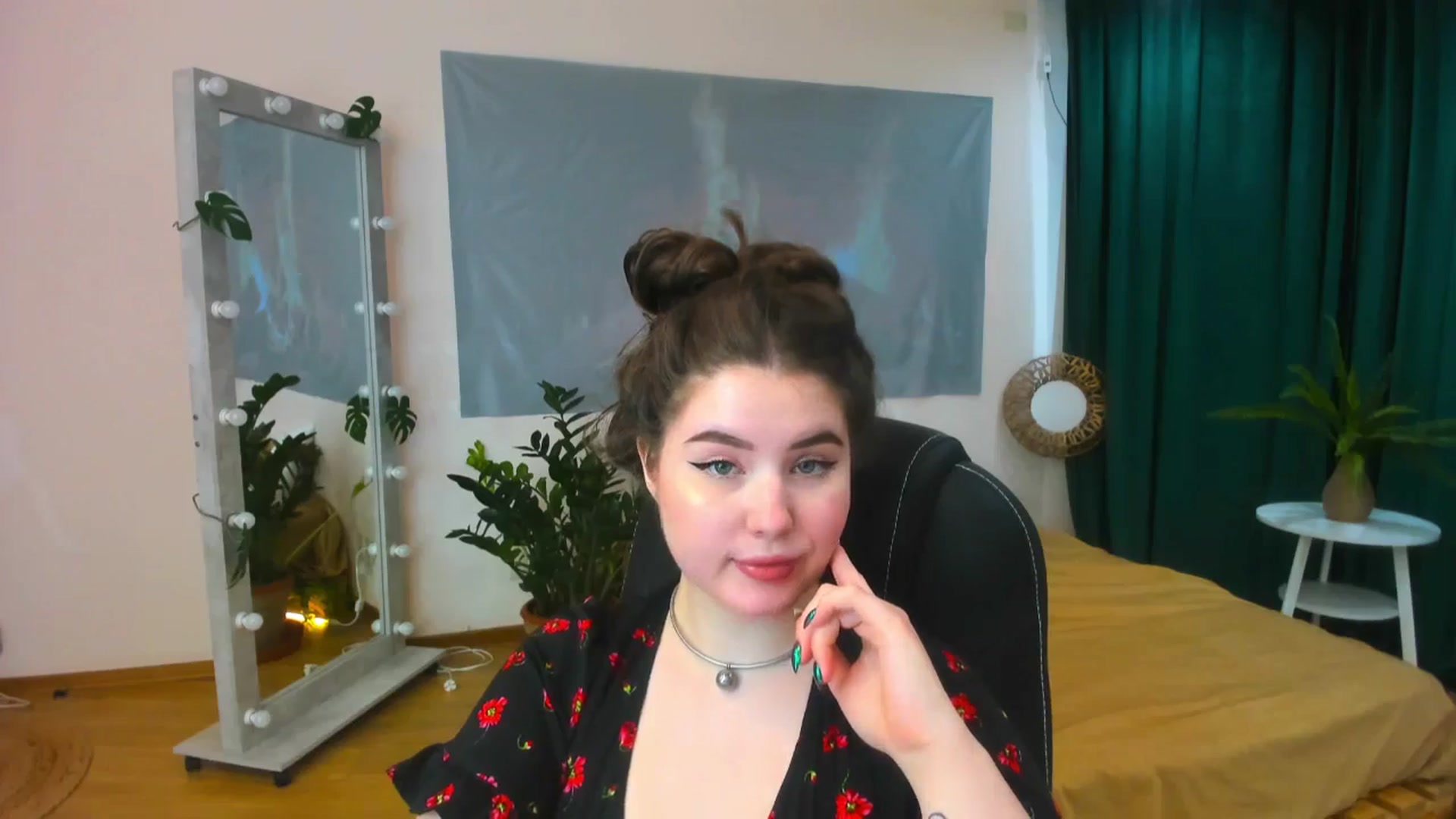 Gallery image thumbnail from AdmireMyEyes's myfreecams stream on, 06/04/2024, 07:33 image 8 of 20