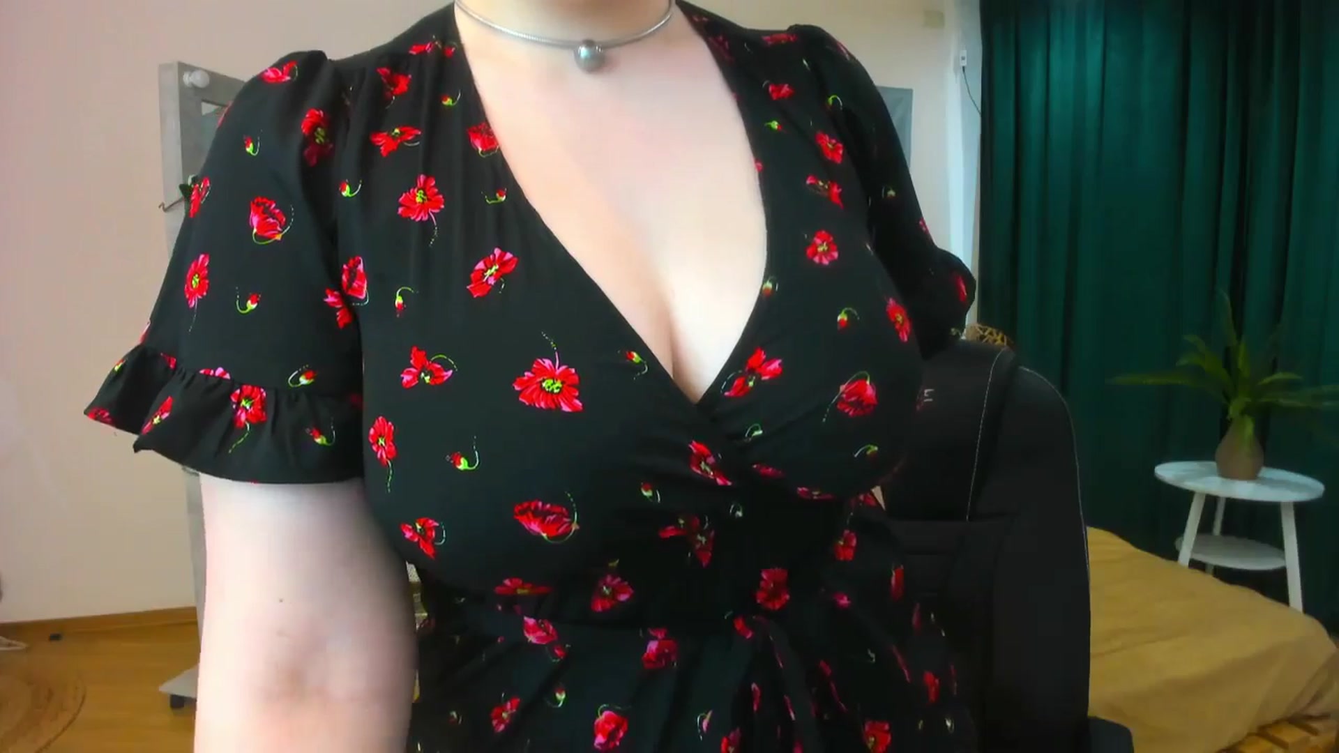 Gallery image thumbnail from AdmireMyEyes's myfreecams stream on, 06/04/2024, 07:33 image 9 of 20