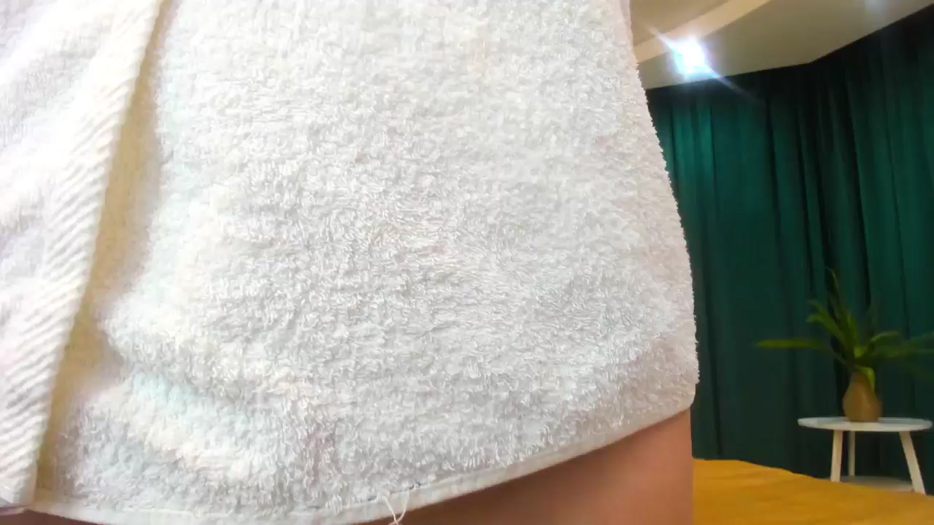 Gallery image thumbnail from AdmireMyEyes's myfreecams stream on, 06/04/2024, 07:46 image 8 of 20