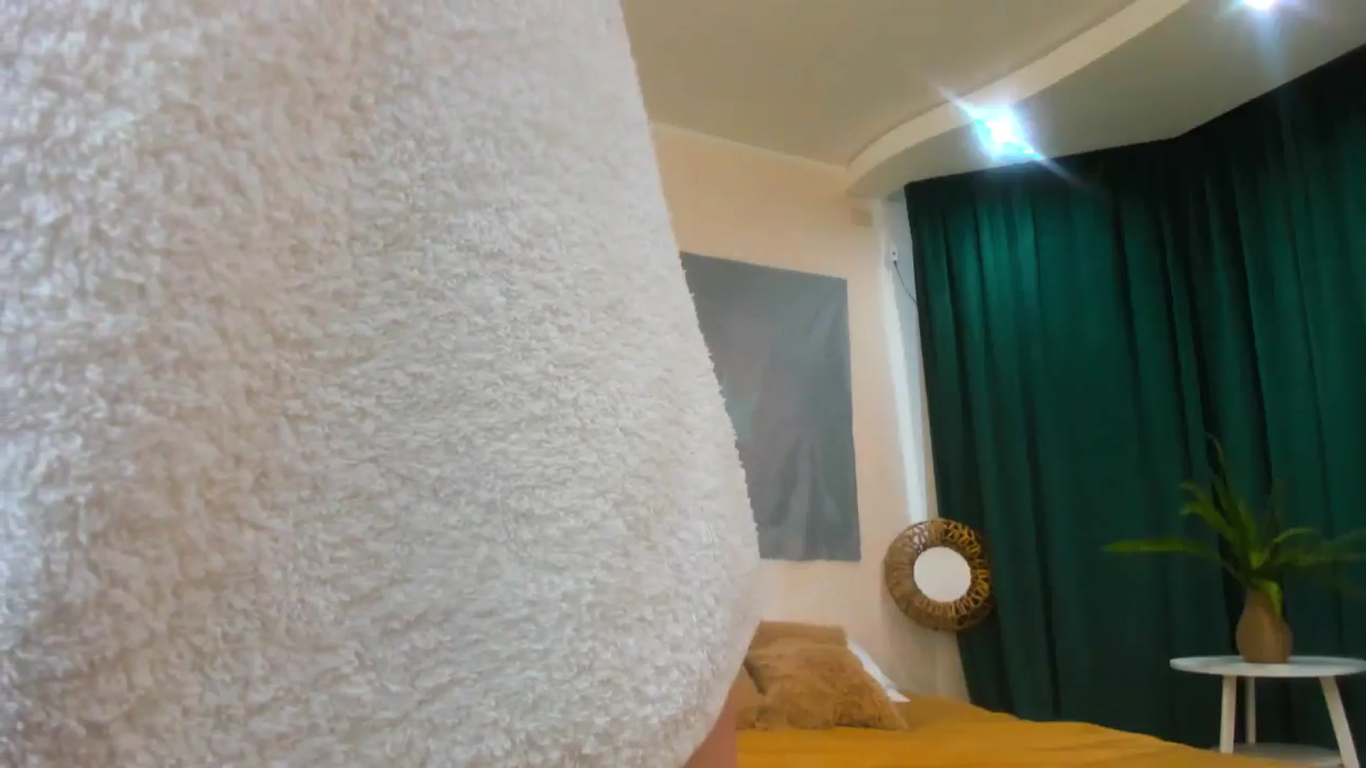 Gallery image thumbnail from AdmireMyEyes's myfreecams stream on, 06/04/2024, 08:33 image 11 of 20