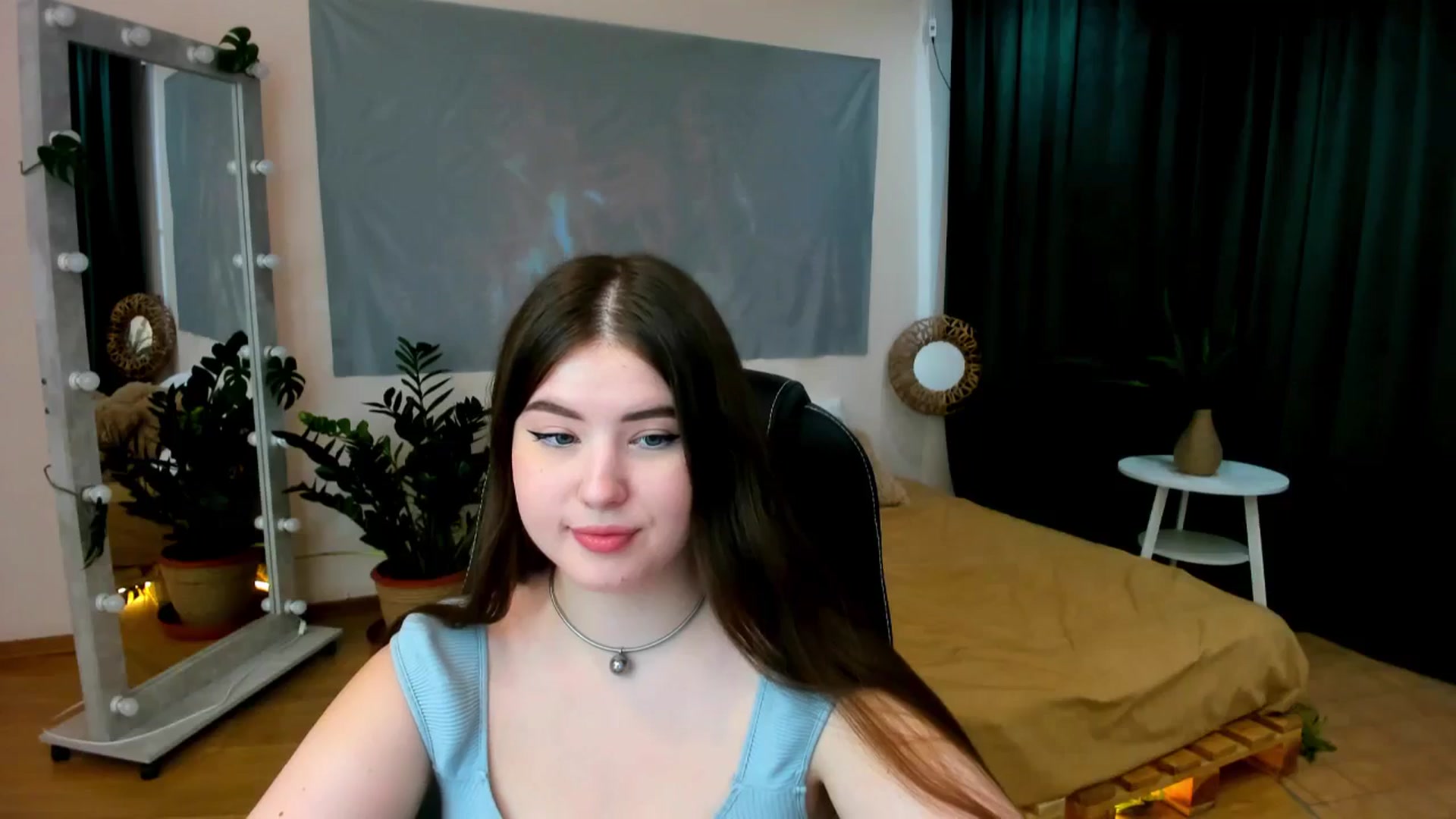 Gallery image thumbnail from AdmireMyEyes's myfreecams stream on, 06/05/2024, 06:40 image 2 of 20