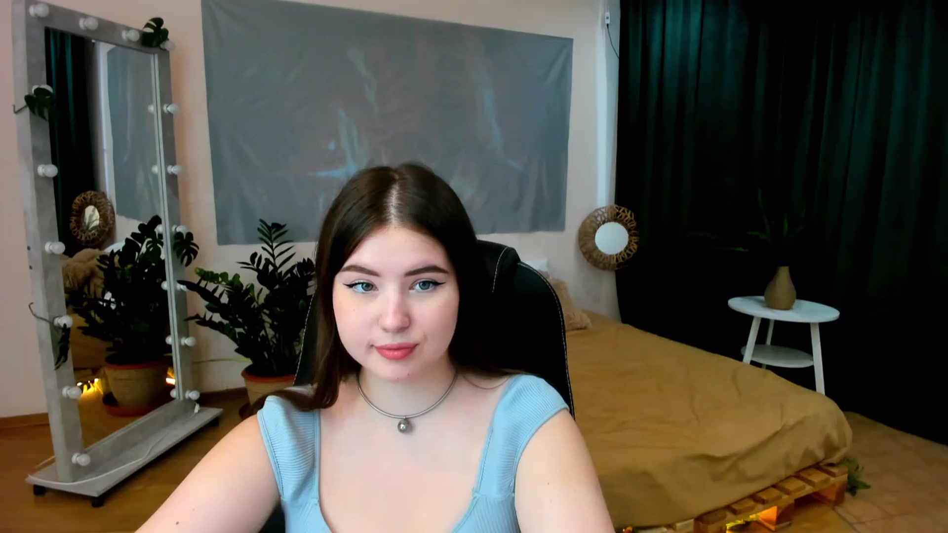 Gallery image thumbnail from AdmireMyEyes's myfreecams stream on, 06/05/2024, 06:40 image 3 of 20