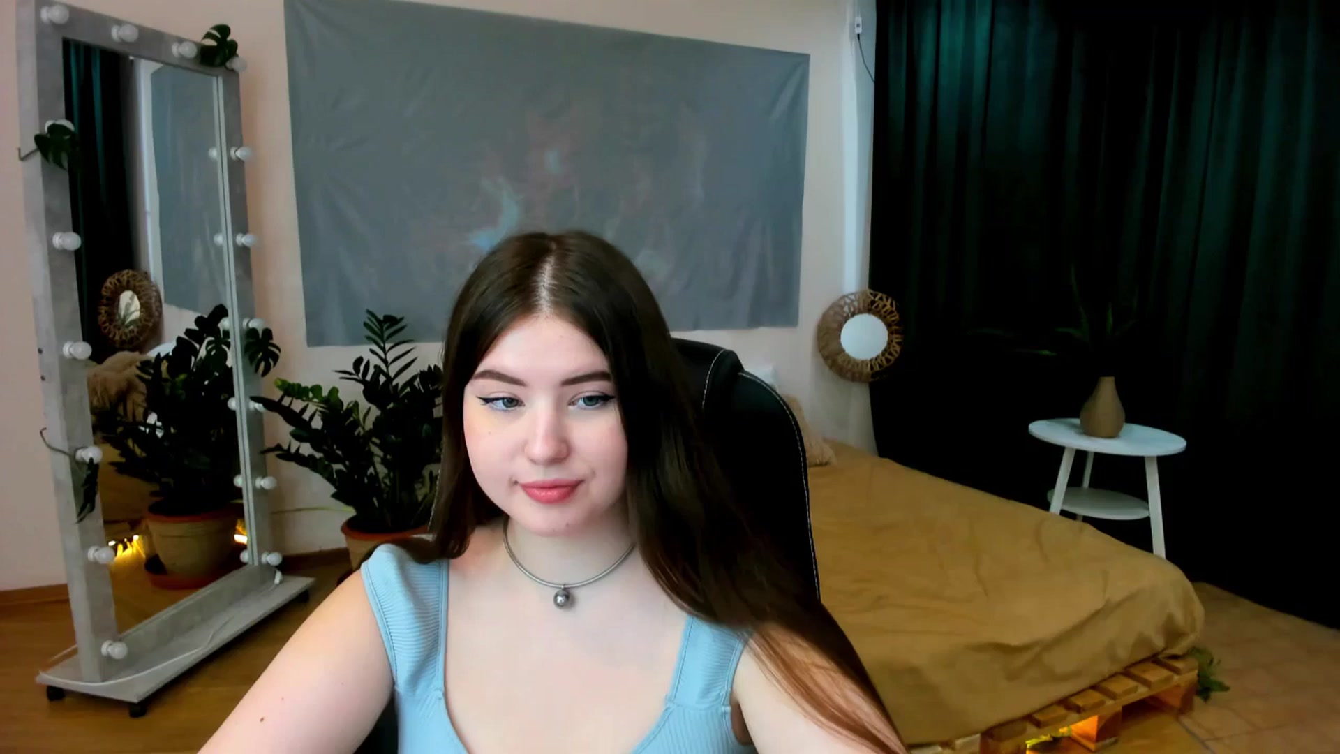 Gallery image thumbnail from AdmireMyEyes's myfreecams stream on, 06/05/2024, 06:40 image 1 of 20