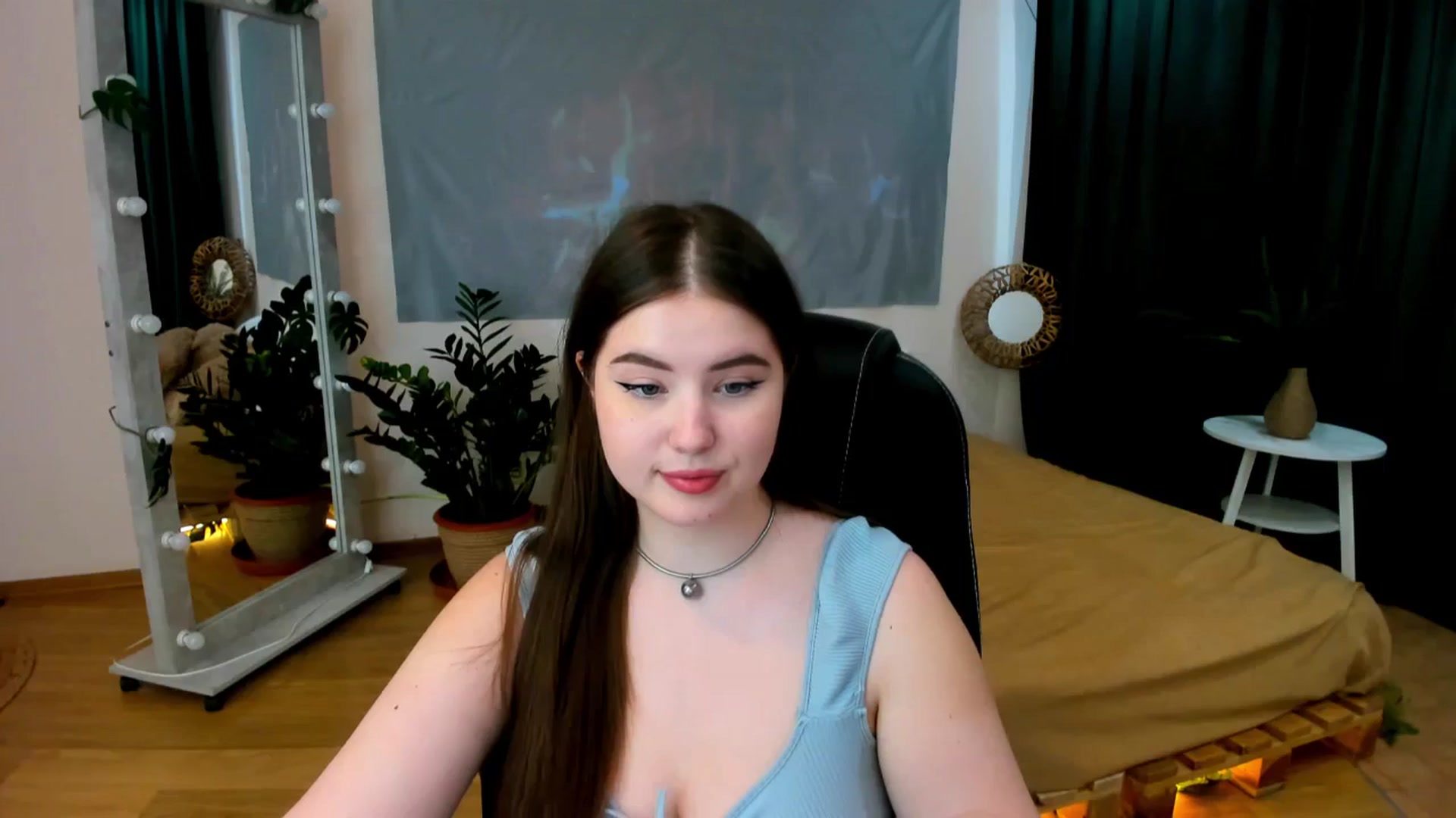 Gallery image thumbnail from AdmireMyEyes's myfreecams stream on, 06/05/2024, 09:24 image 3 of 20