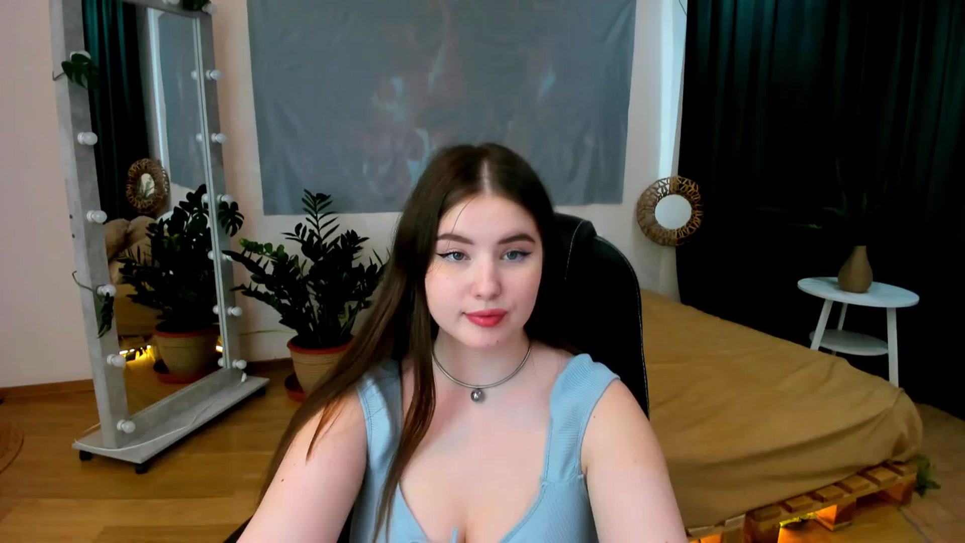 Gallery image thumbnail from AdmireMyEyes's myfreecams stream on, 06/05/2024, 09:24 image 5 of 20