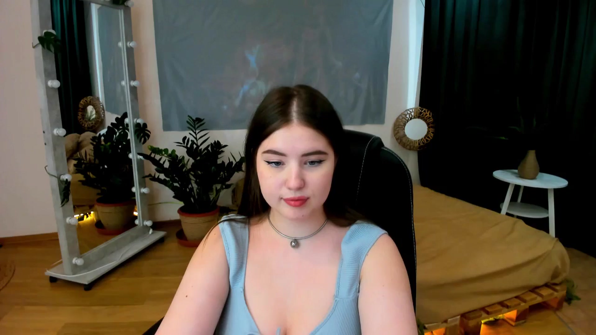 Gallery image thumbnail from AdmireMyEyes's myfreecams stream on, 06/05/2024, 09:24 image 20 of 20