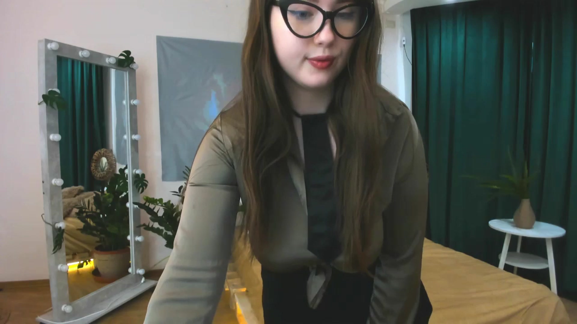 Gallery image thumbnail from AdmireMyEyes's myfreecams stream on, 06/06/2024, 07:04 image 8 of 20