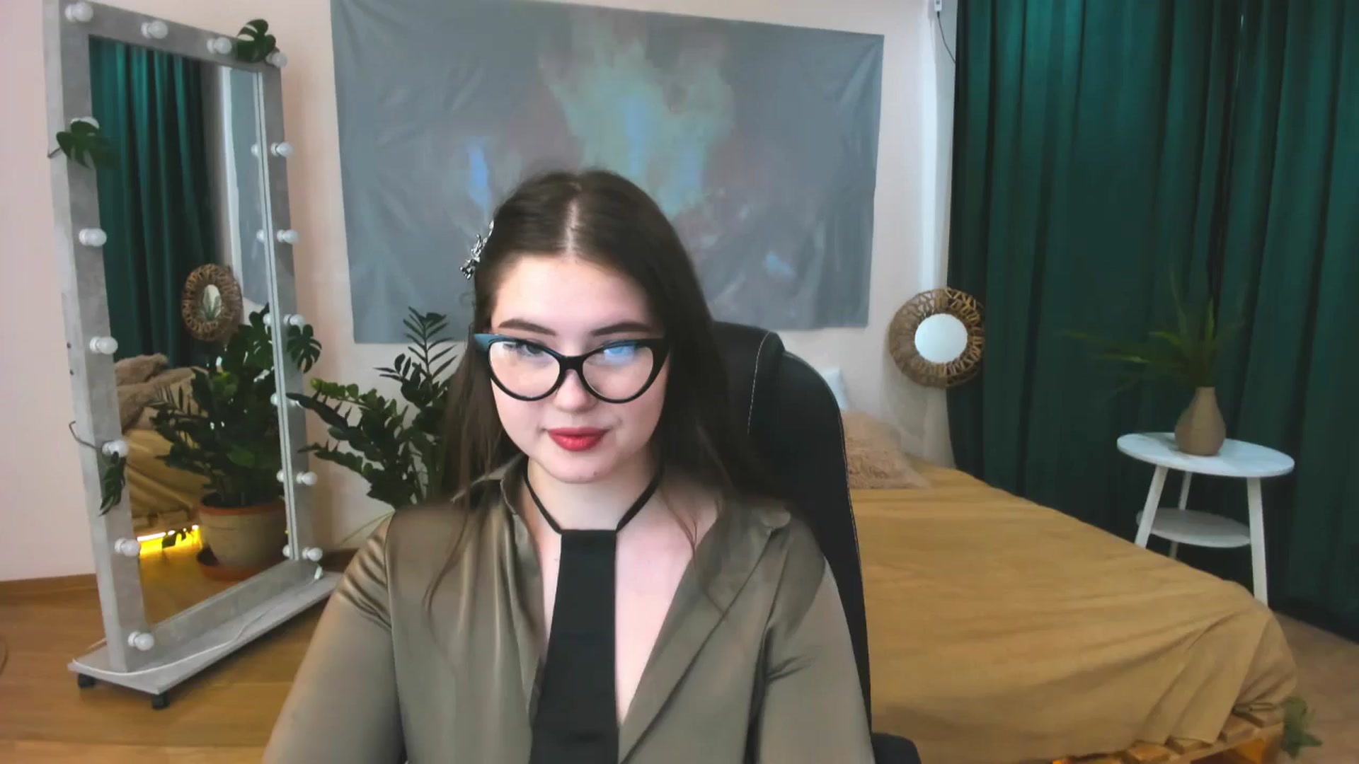 Gallery image thumbnail from AdmireMyEyes's myfreecams stream on, 06/06/2024, 07:04 image 14 of 20