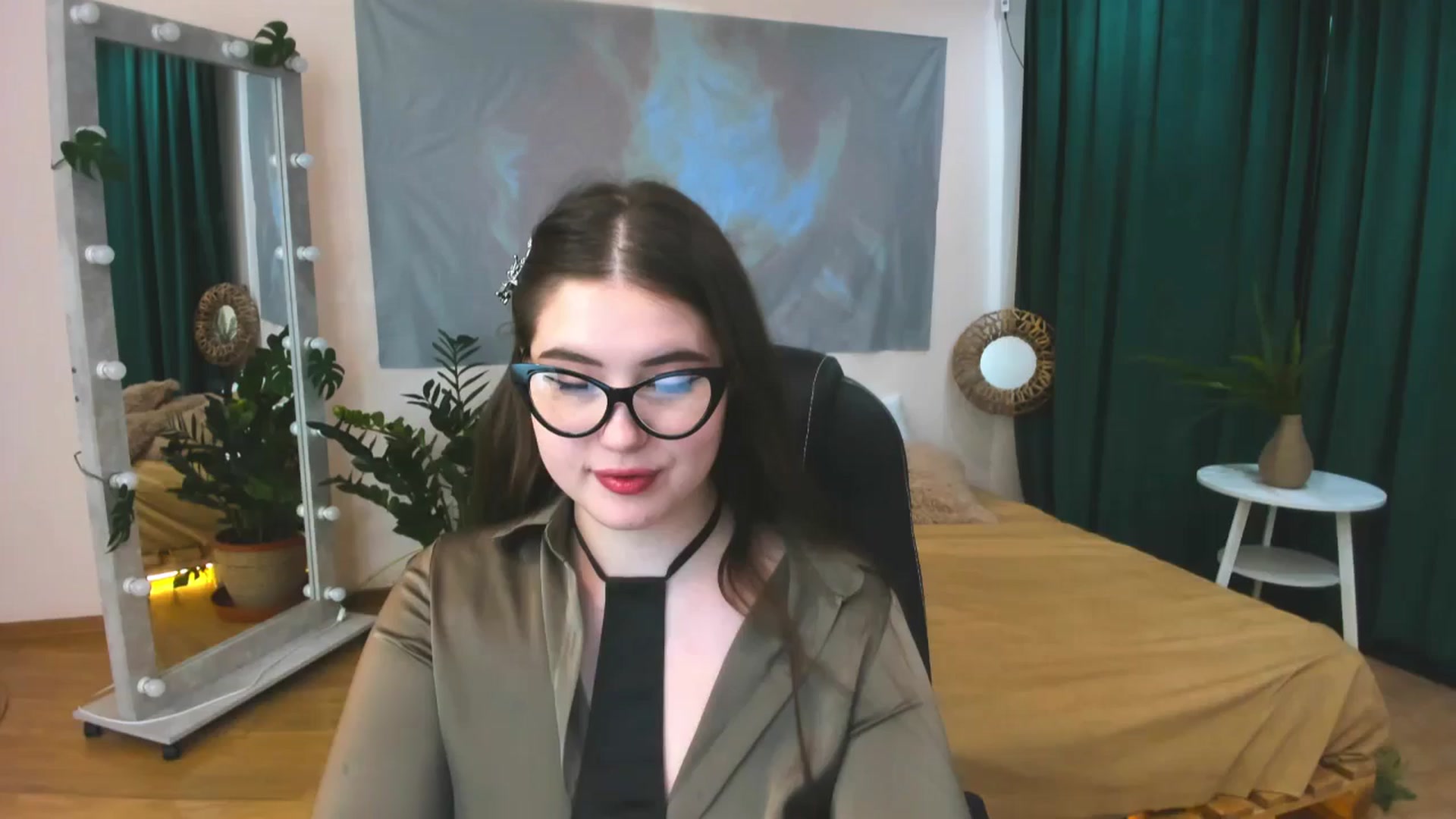 Gallery image thumbnail from AdmireMyEyes's myfreecams stream on, 06/06/2024, 07:04 image 19 of 20