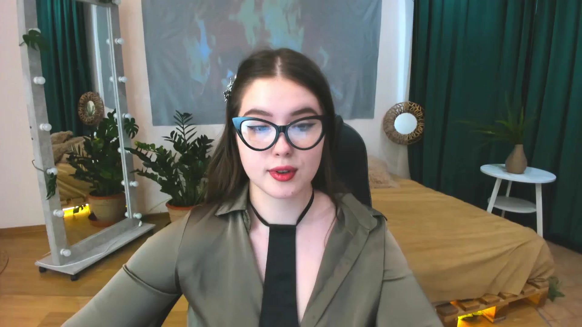 Gallery image thumbnail from AdmireMyEyes's myfreecams stream on, 06/06/2024, 07:49 image 14 of 20