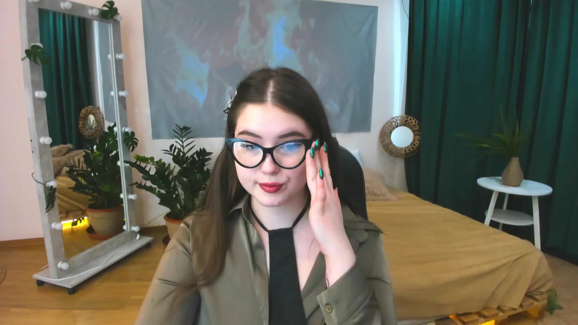 Gallery image thumbnail from AdmireMyEyes's myfreecams stream on, 06/06/2024, 07:49 image 18 of 20