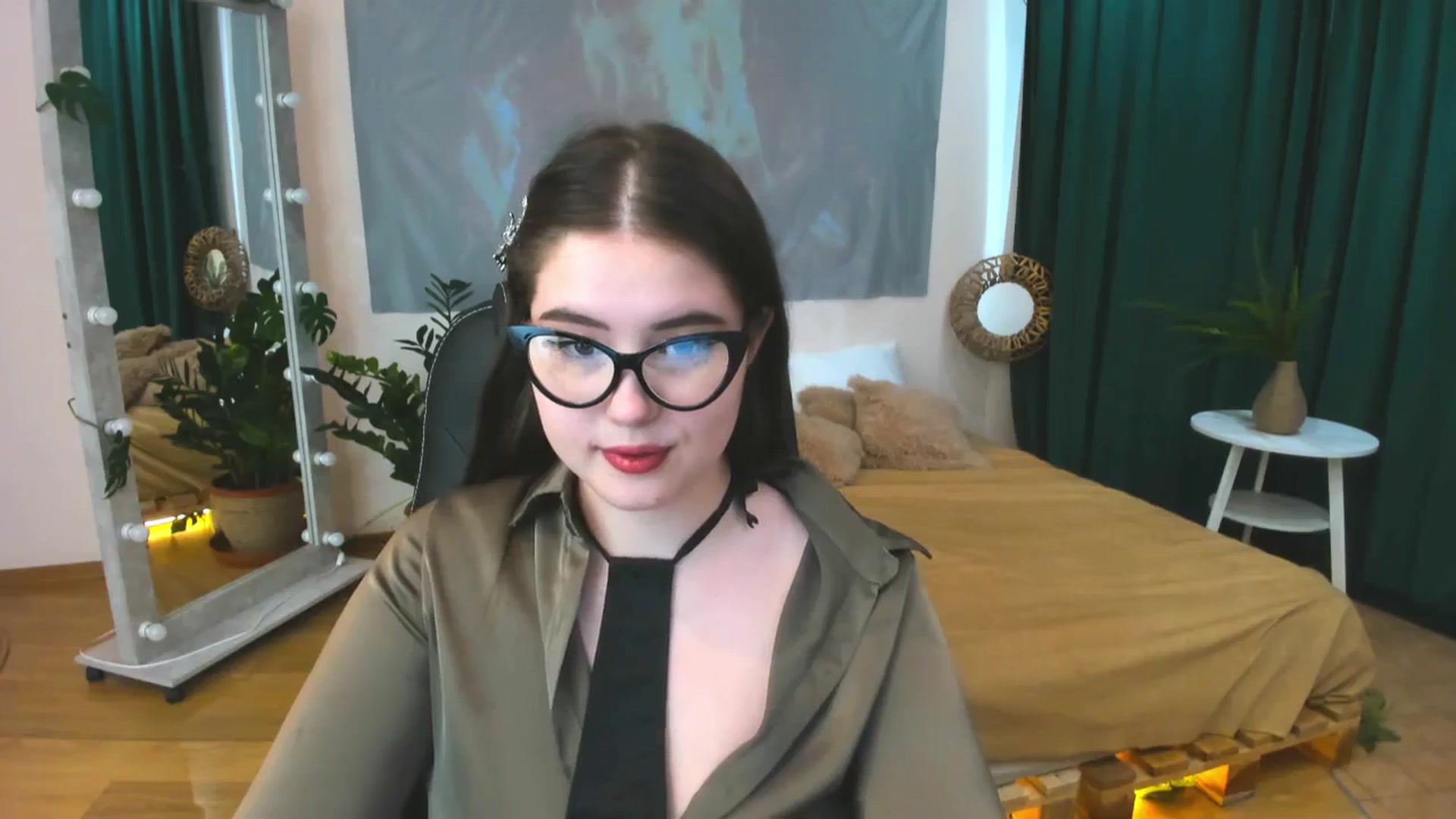 Gallery image thumbnail from AdmireMyEyes's myfreecams stream on, 06/06/2024, 08:59 image 18 of 20